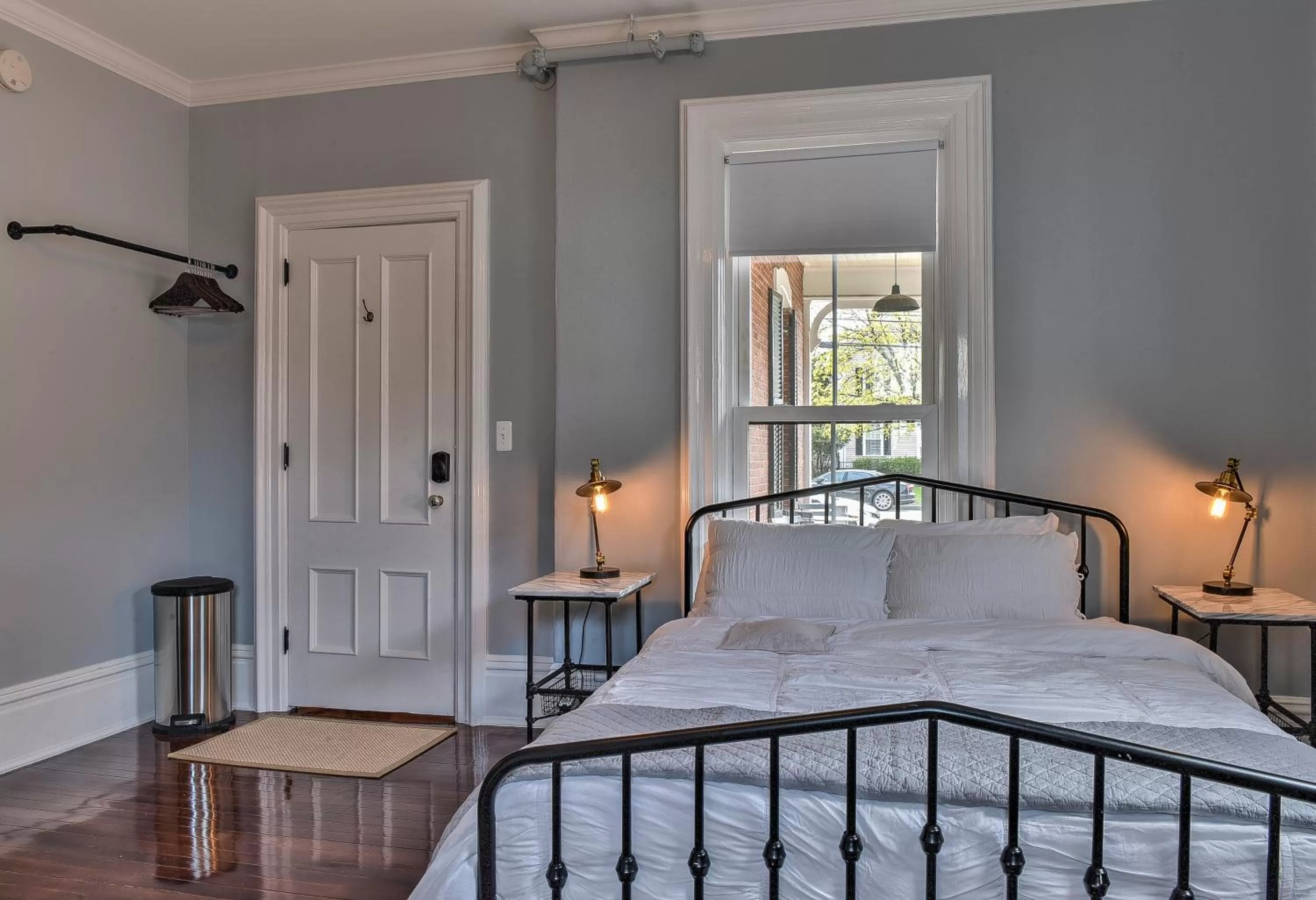 Queen Room in The Burrell House