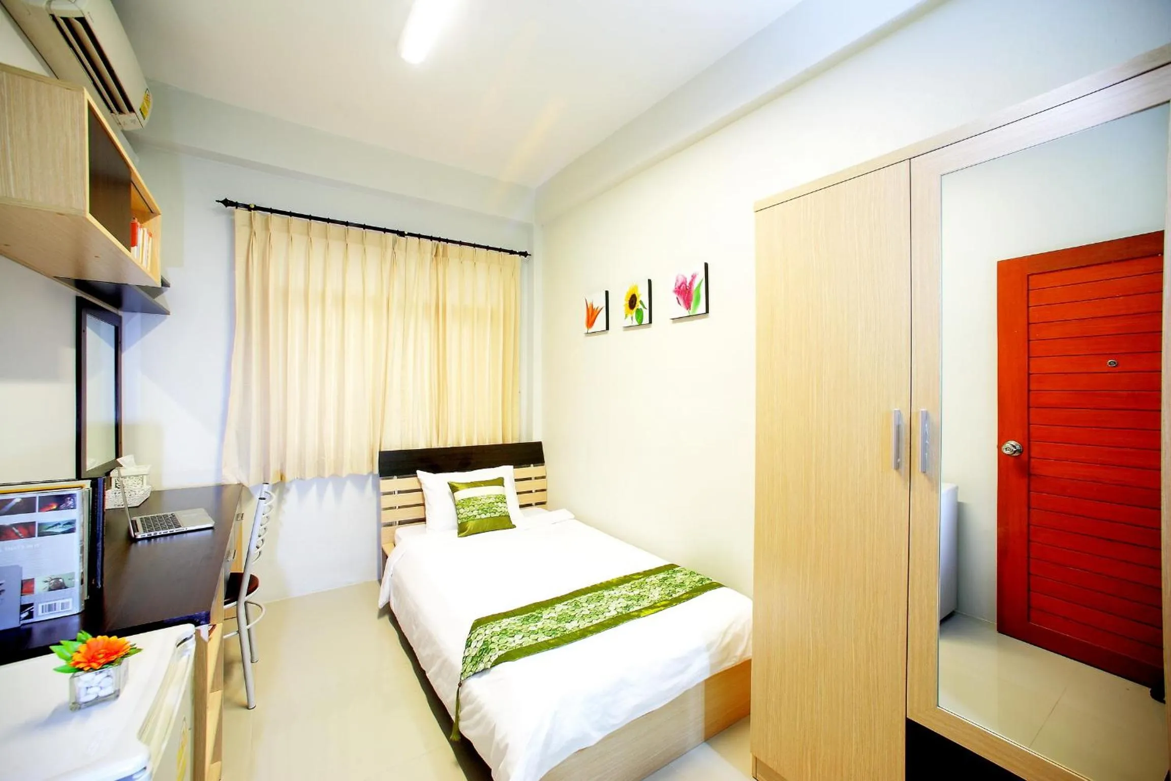 Standard Single Room in Smile Inn