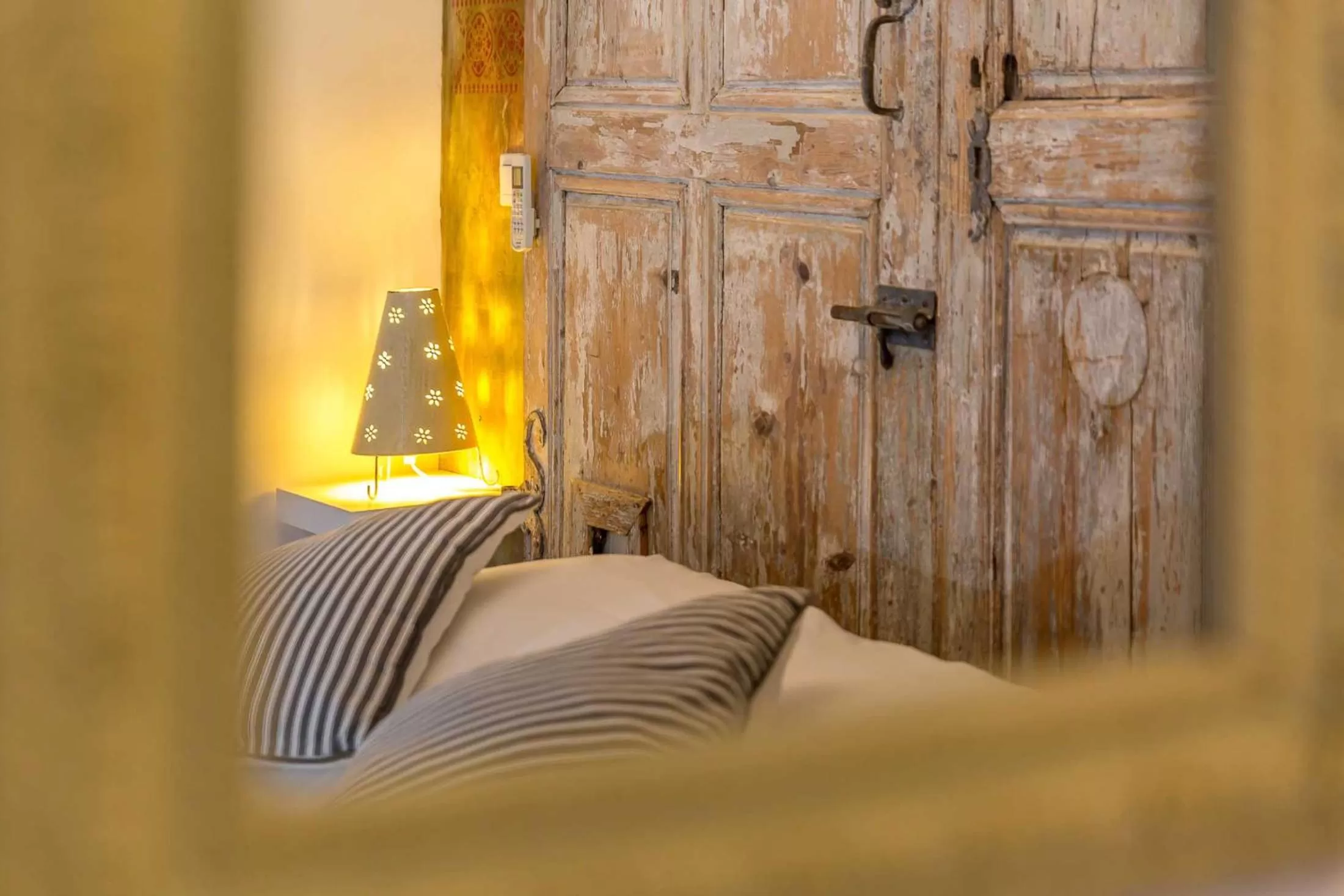 Superior Tradition Twin Room in The Originals Boutique, Clair Hôtel, Martigues