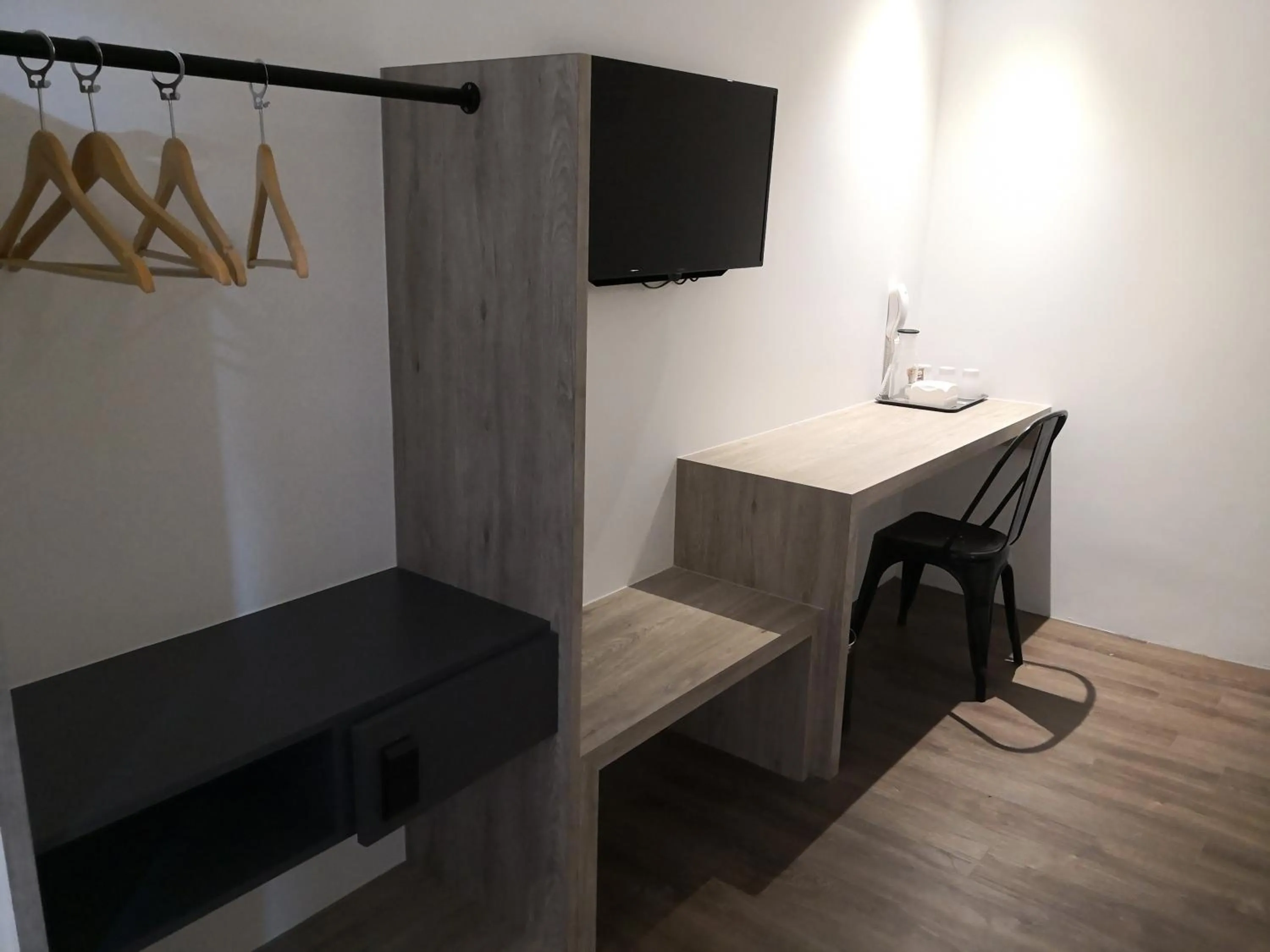 Deluxe Queen Room in H Boutique Hotel Xplorer Loke Yew