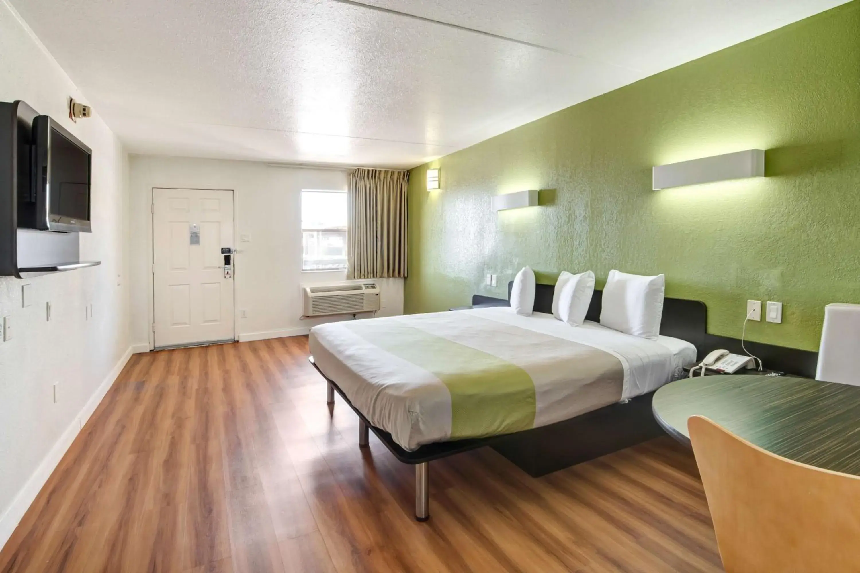 Motel 6-Dallas, TX - Forest Lane Motel 6-Dallas, TX - Forest Lane