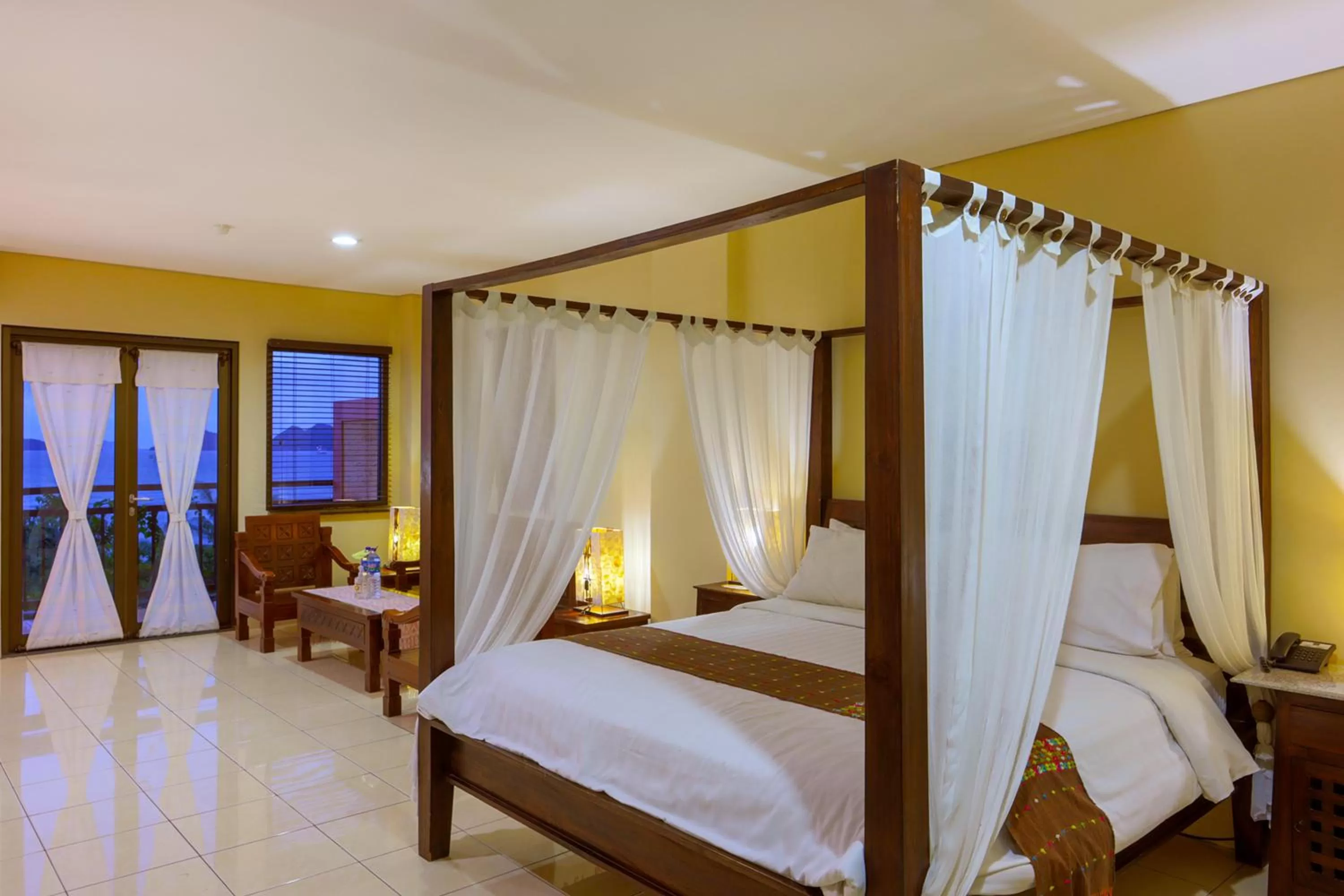 Suite Sea View with Free Airport Transfer in The Jayakarta Suites Komodo Flores