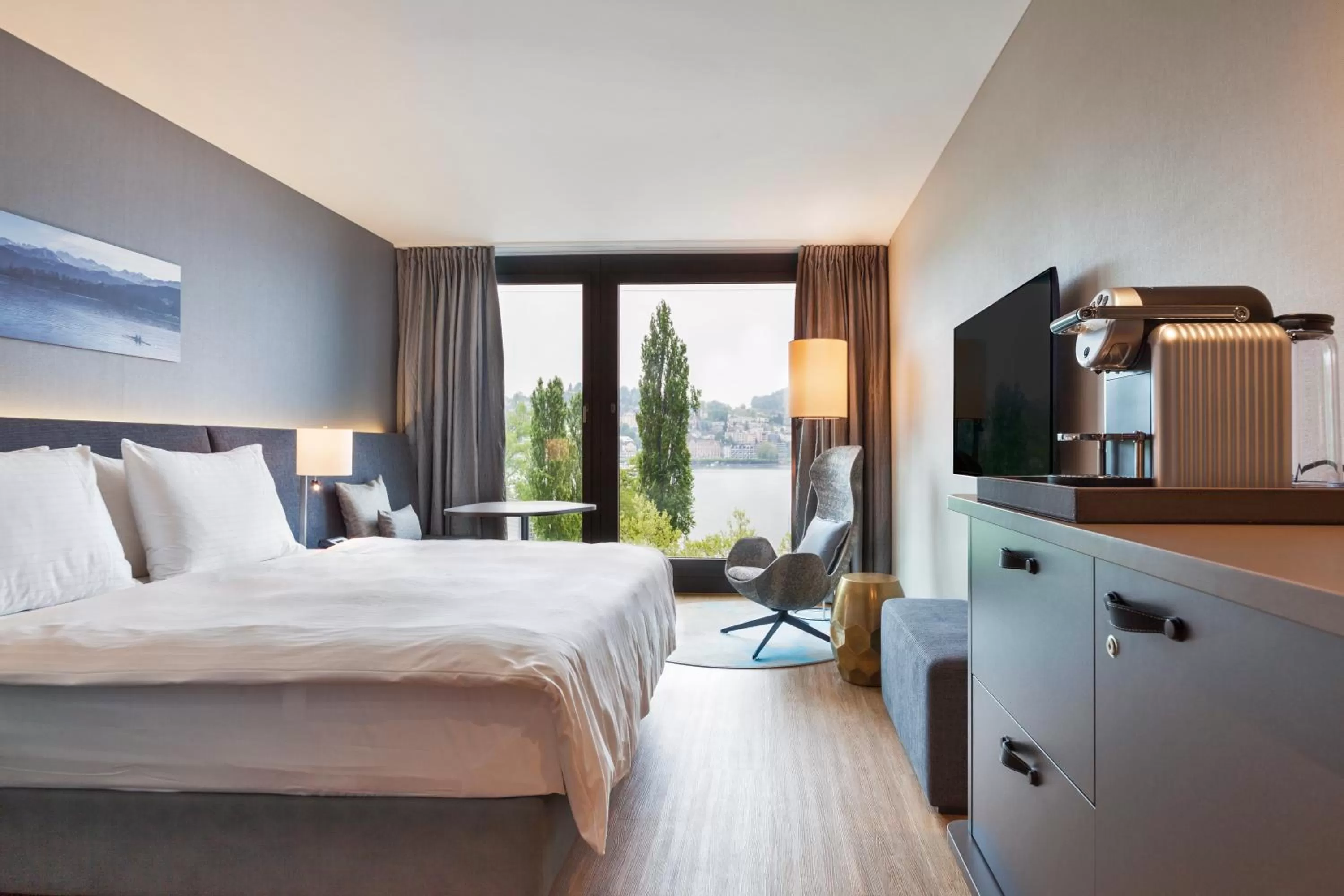 Bedroom, Bed in Radisson Blu Hotel, Lucerne