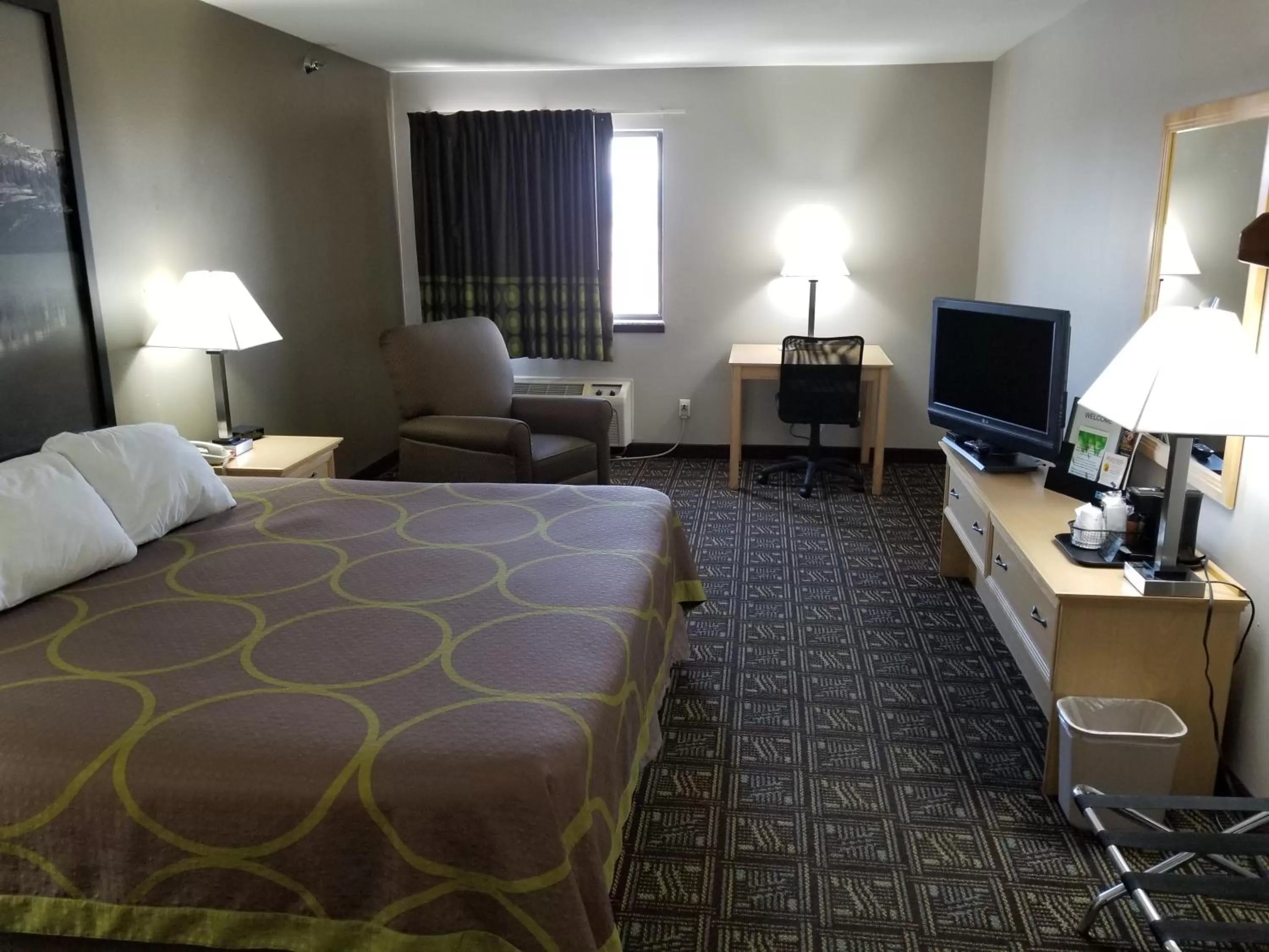 Studio King Suite - Non-Smoking in Super 8 by Wyndham Fort Collins