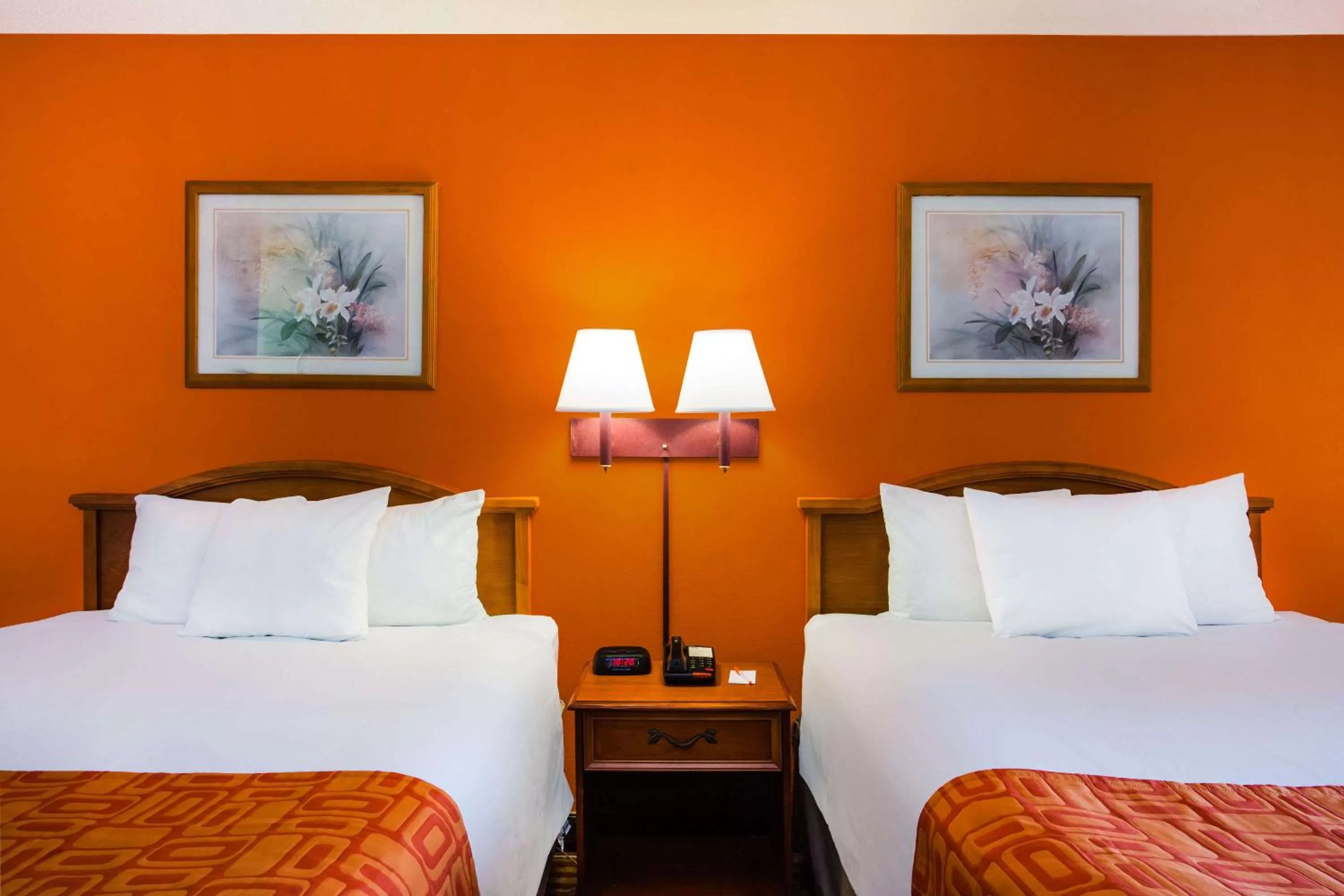 Deluxe Double Room with Two Double Beds - Non-Smoking in Howard Johnson by Wyndham Panama City