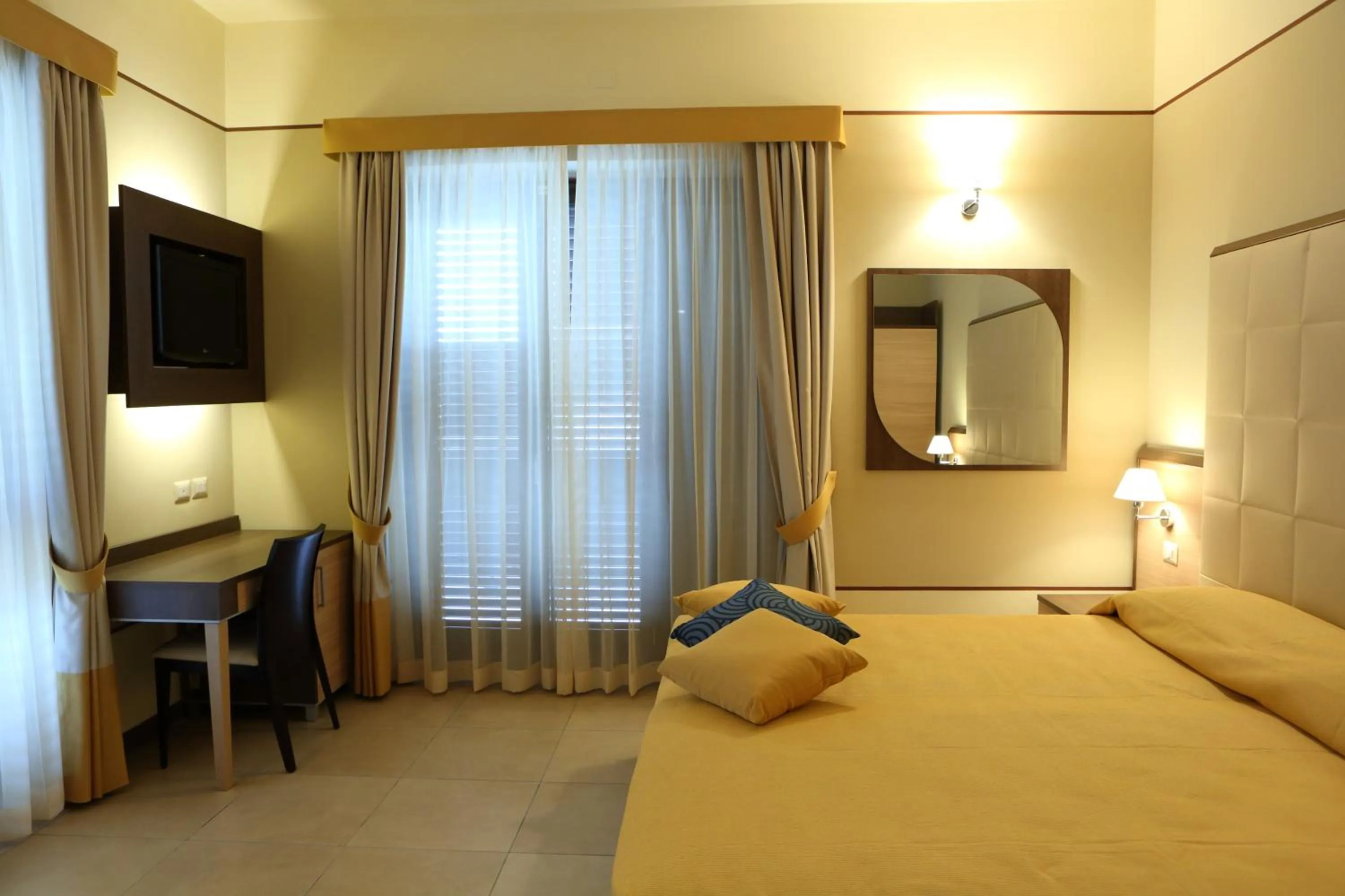 Standard Double Room with Balcony in Hotel Milazzo