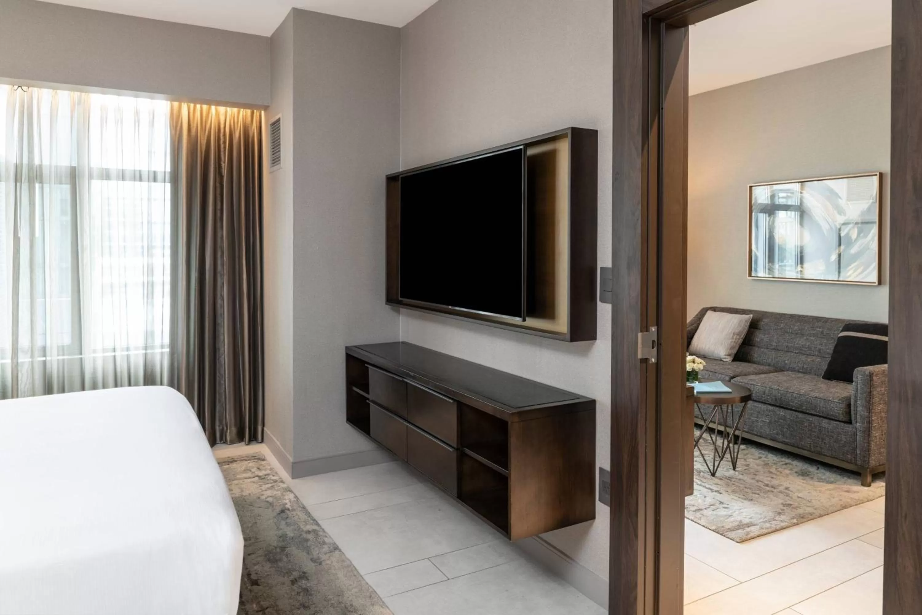 1 Bedroom Suite, 1 King, Corner room in The Row Hotel at Assembly Row, Autograph Collection