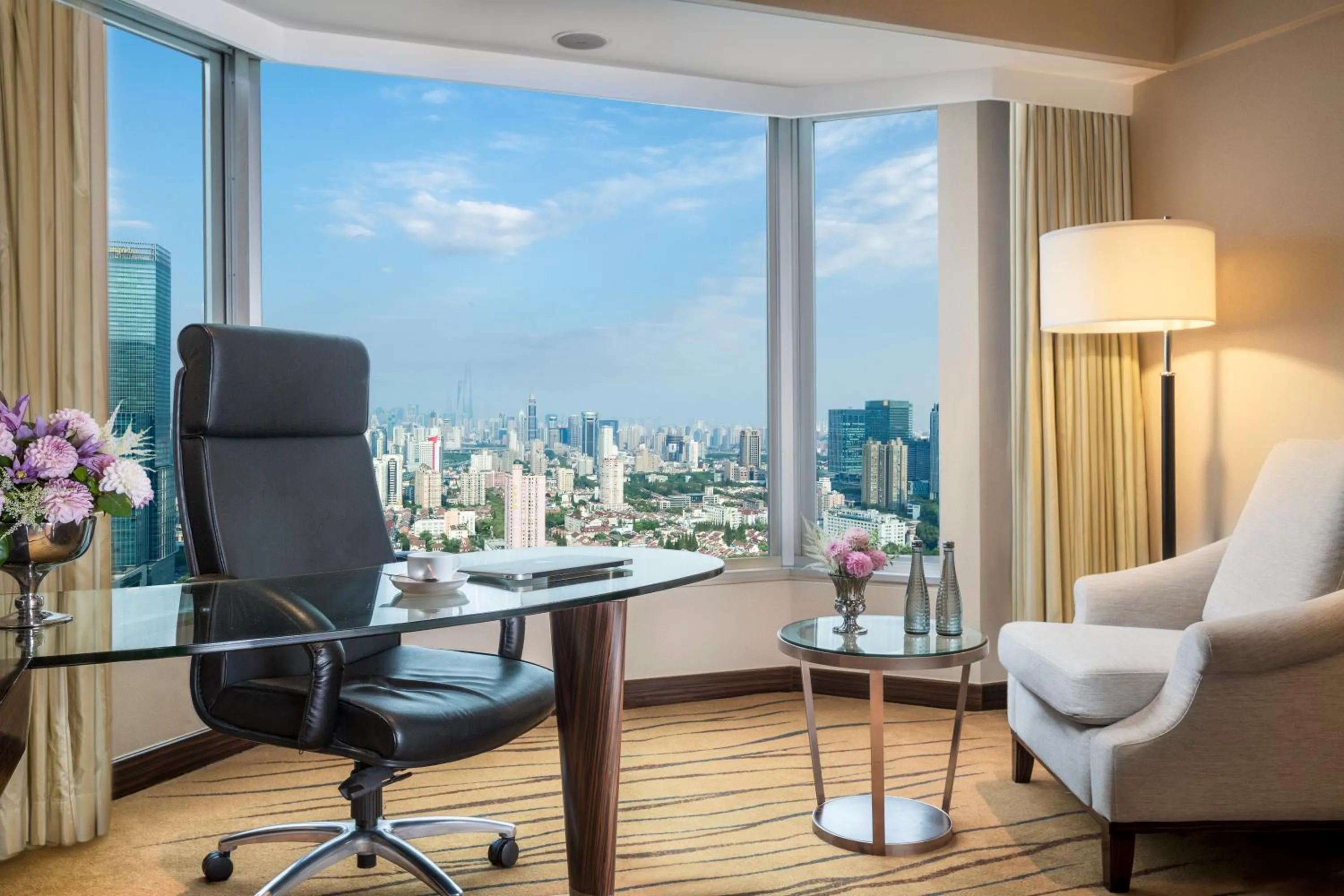 Deluxe King  in The Kunlun Jing An