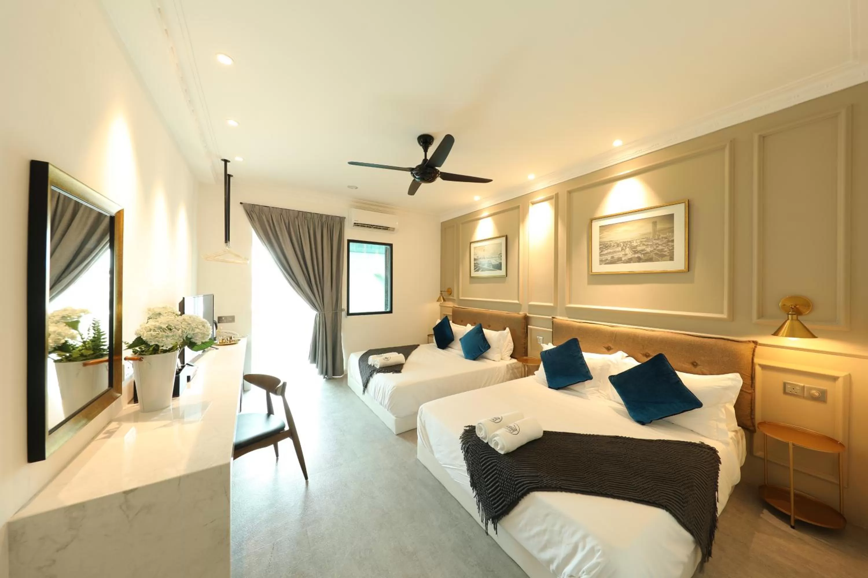 Executive Queen Room with Two Queen Beds in Manhattan Residence