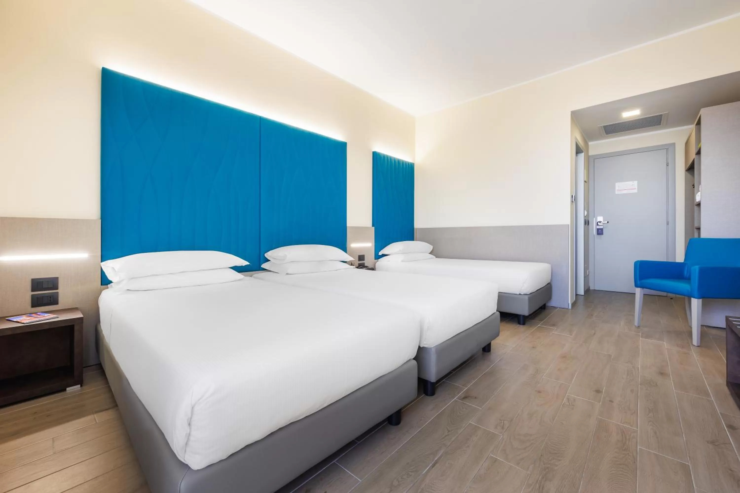 Triple Room in JR Hotels Gate 7 Bologna