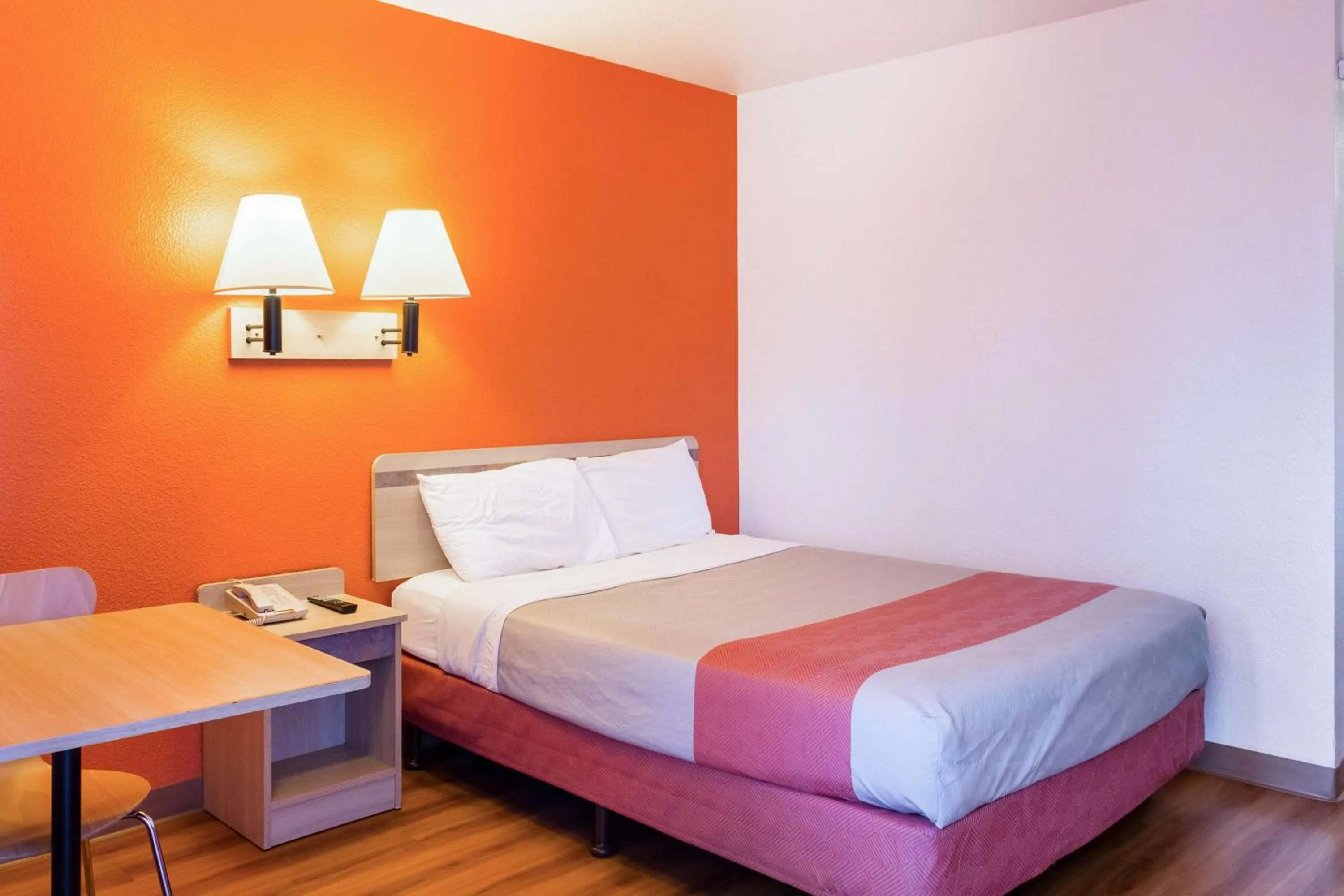 Queen Room in Motel 6-Mojave, CA