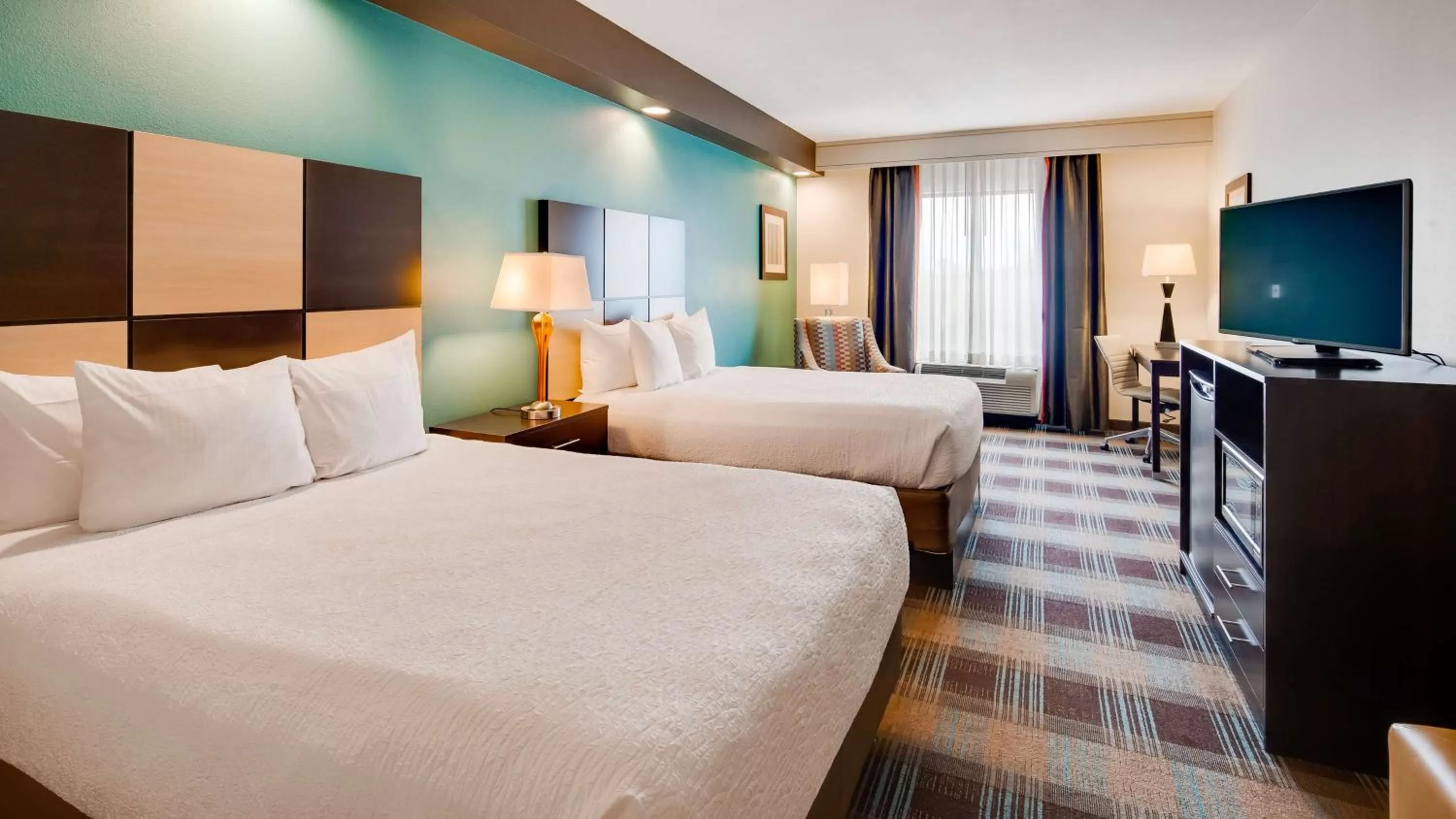 Queen Room with Two Queen Beds - Non-Smoking in Best Western Plus Atrium Inn & Suites