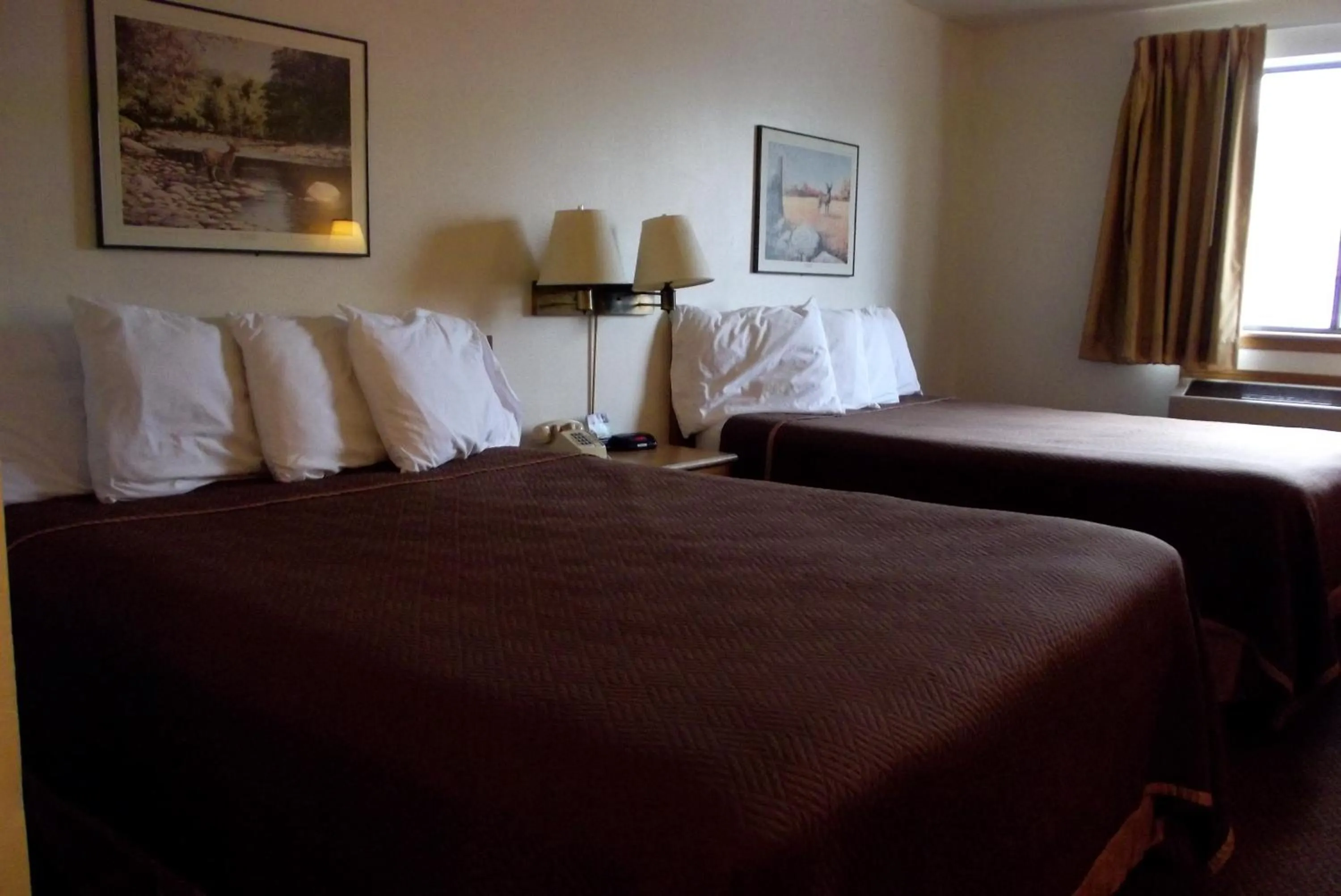 Queen Room with Two Queen Beds - Non-Smoking in Travelodge by Wyndham Elko NV