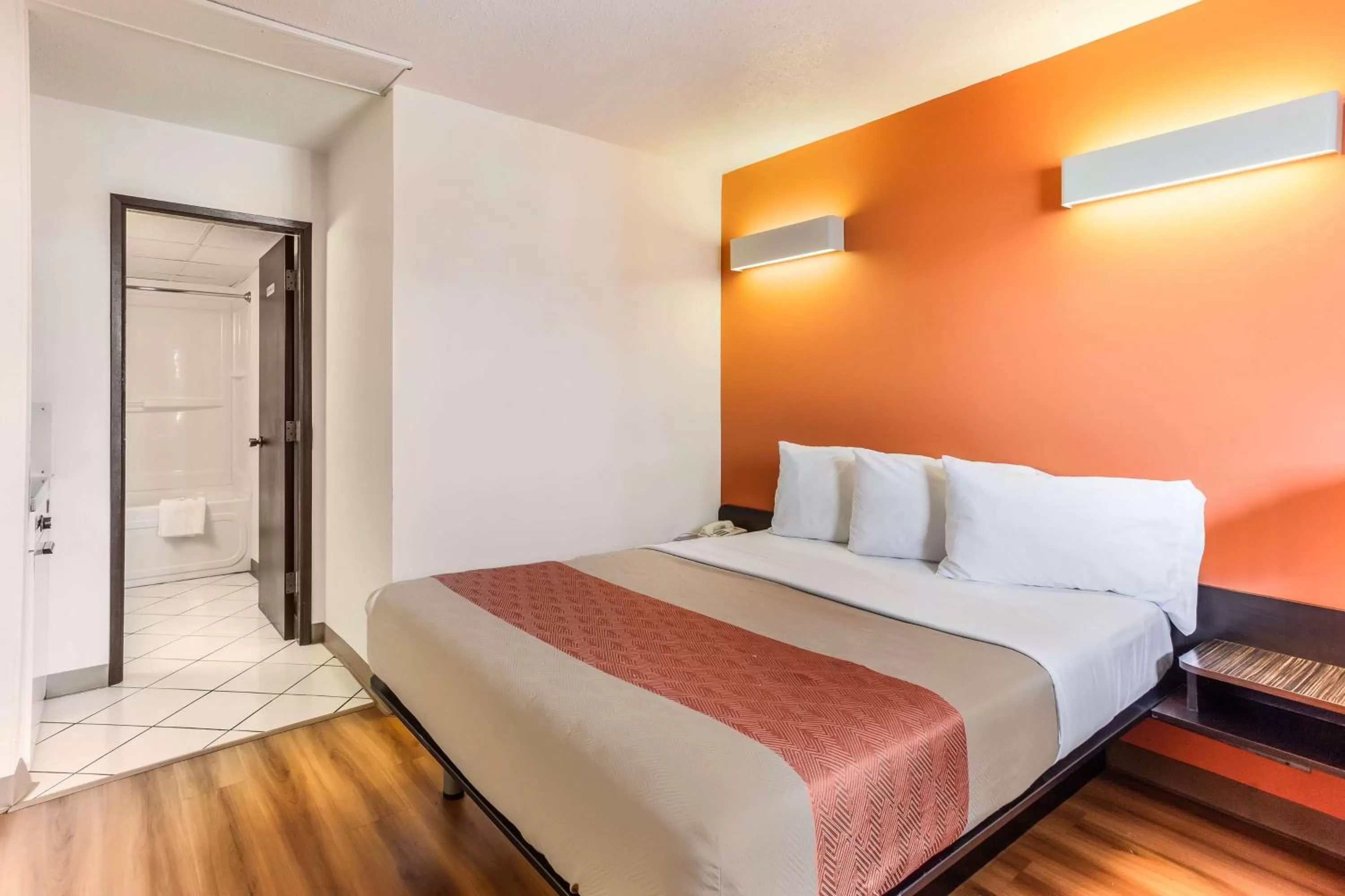 Standard Queen Room - Non-Smoking in Motel 6-Lethbridge, AB