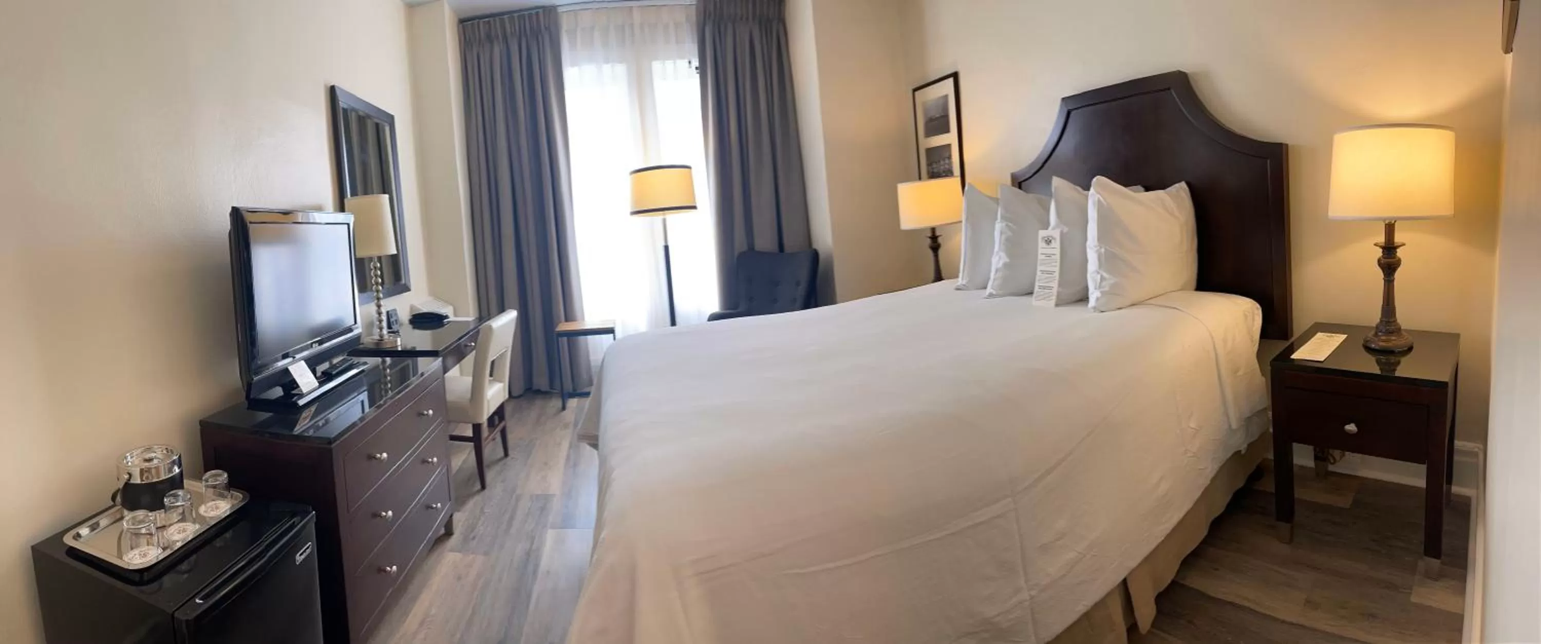 Queen Room in Chancellor Hotel on Union Square