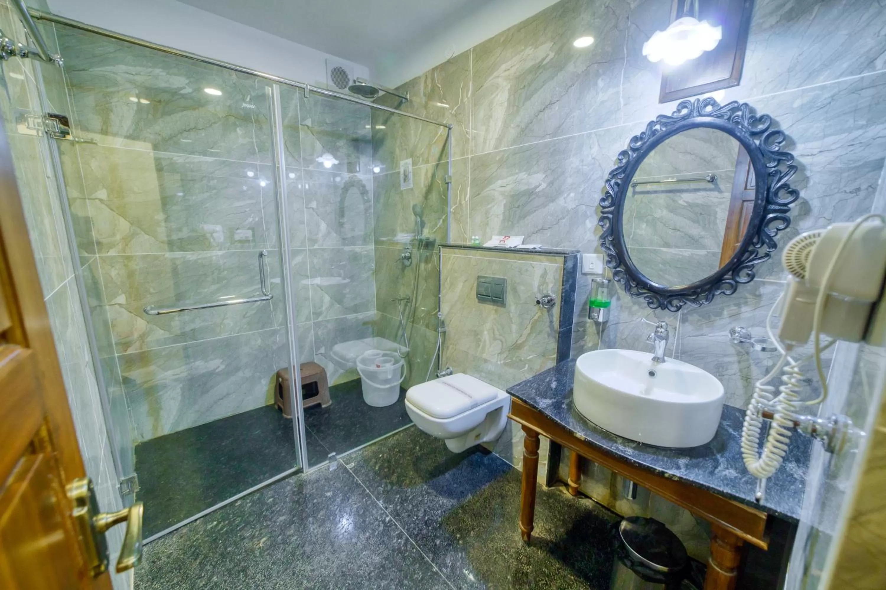 Superior Double Room - single occupancy in HOTEL WINDSOR CASTLE