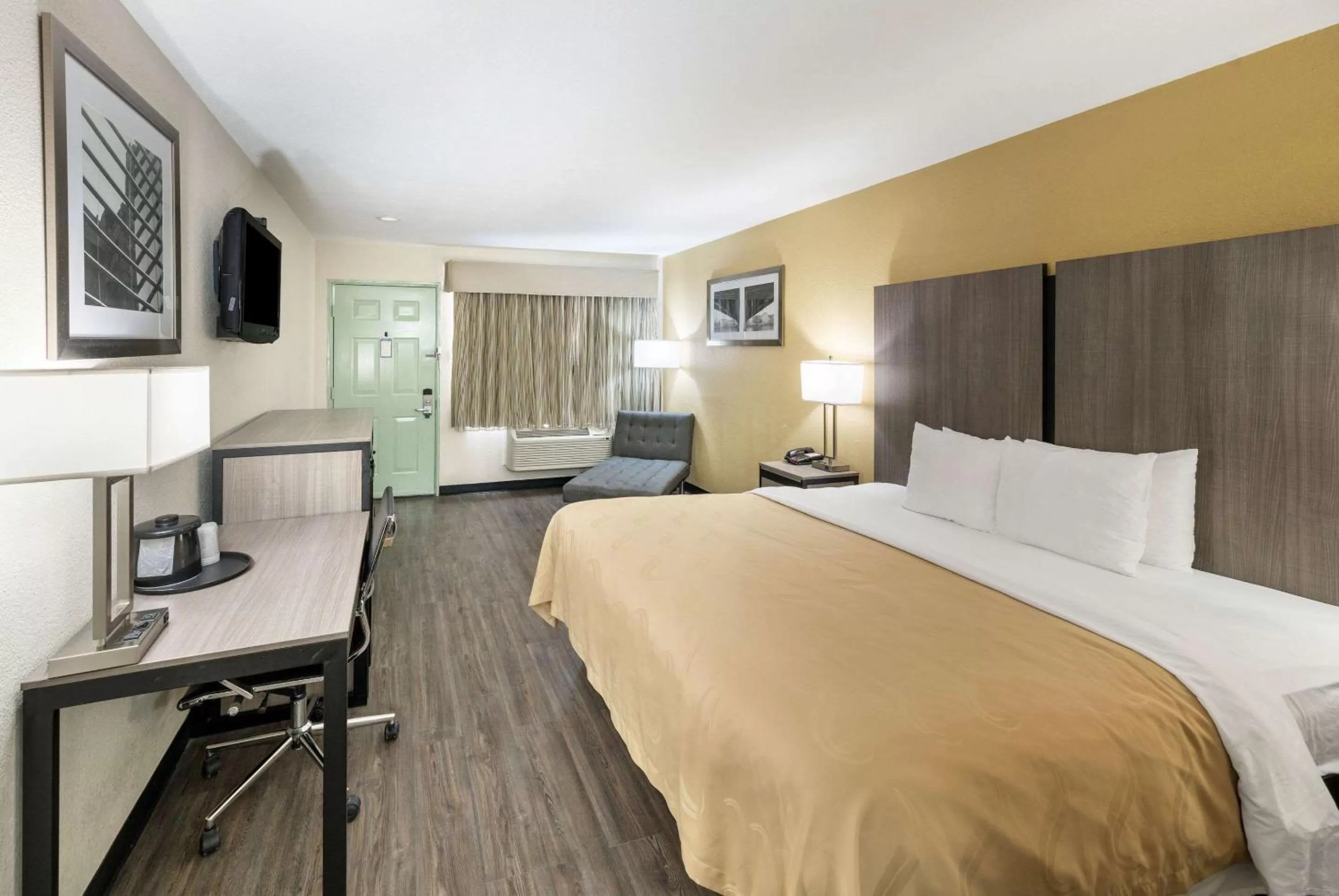 King Room - Non-Smoking in Quality Inn Fort Stockton