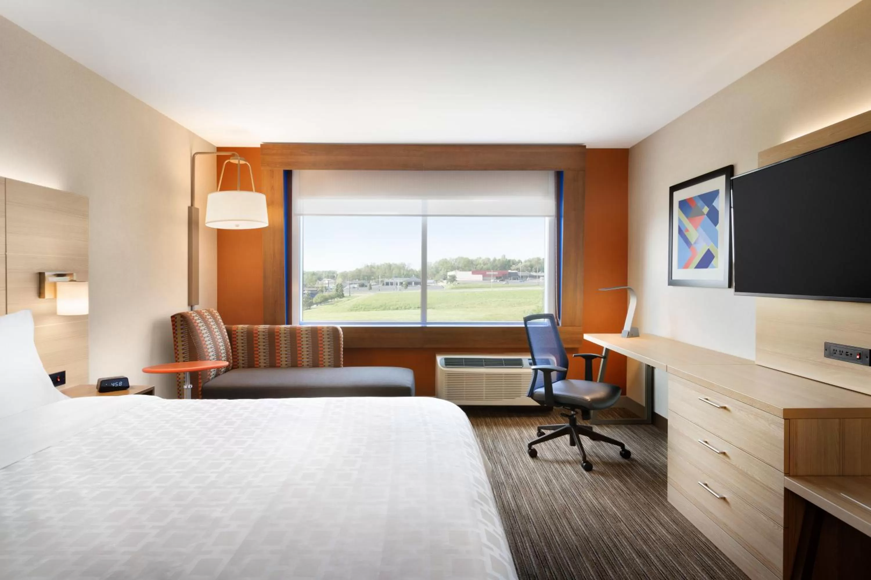Standard King Room - Communications Accessible in Holiday Inn Express - Indiana by IHG