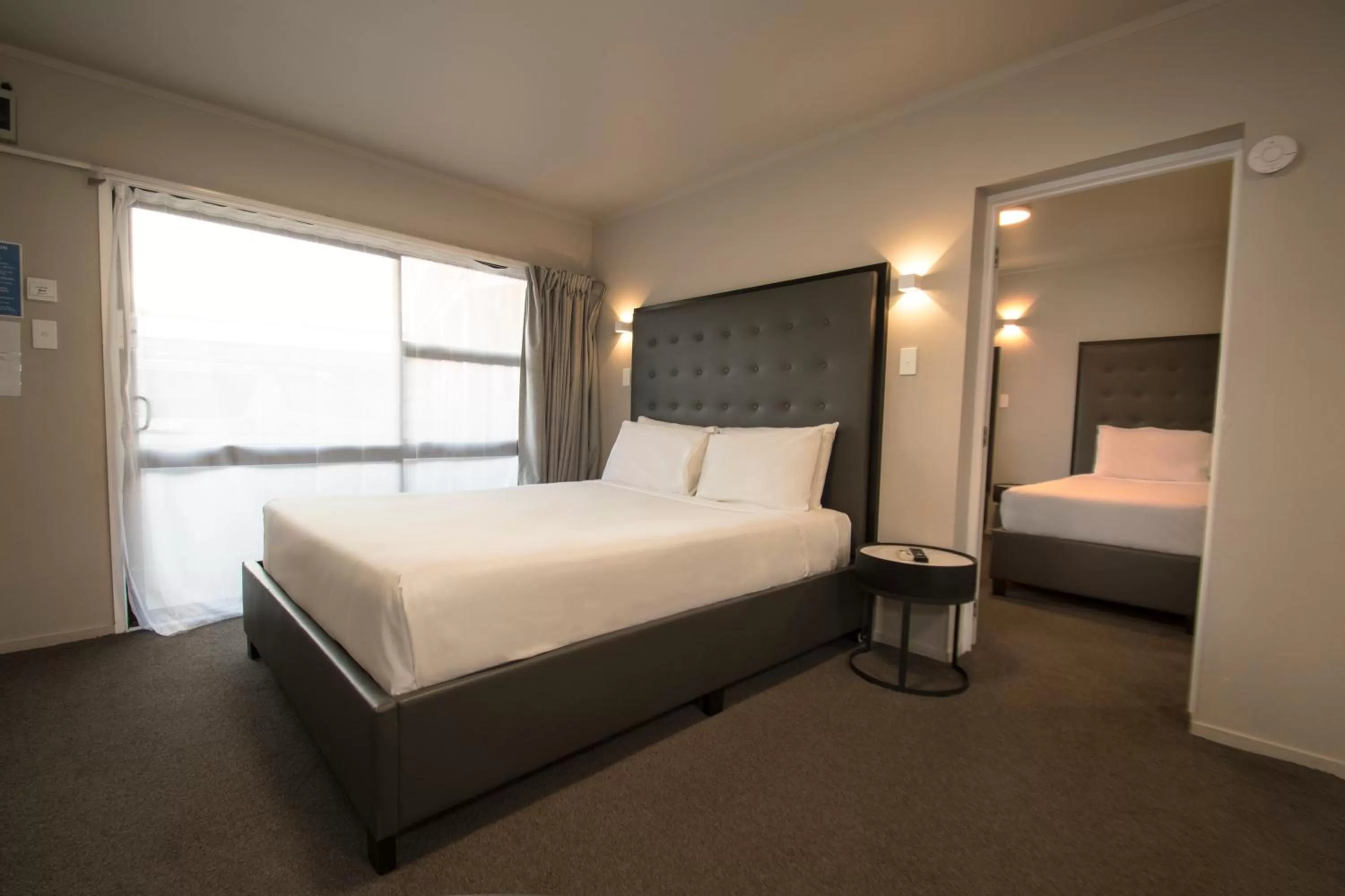 Deluxe Family Room in Middlemore Motel
