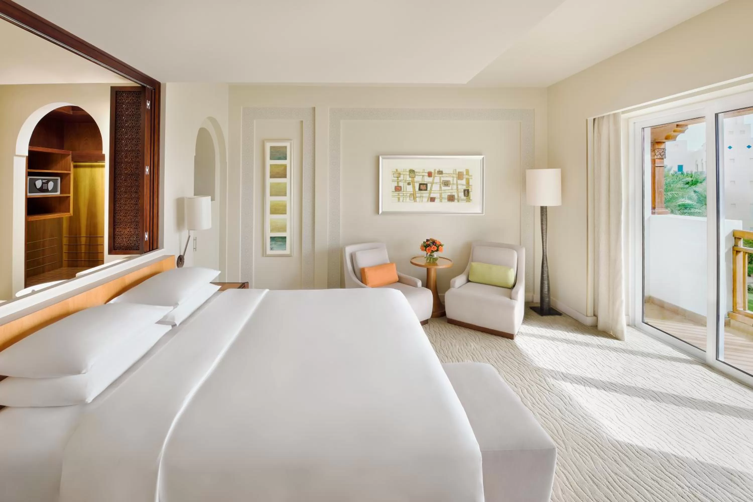 Suite with Lagoon View in Park Hyatt Dubai