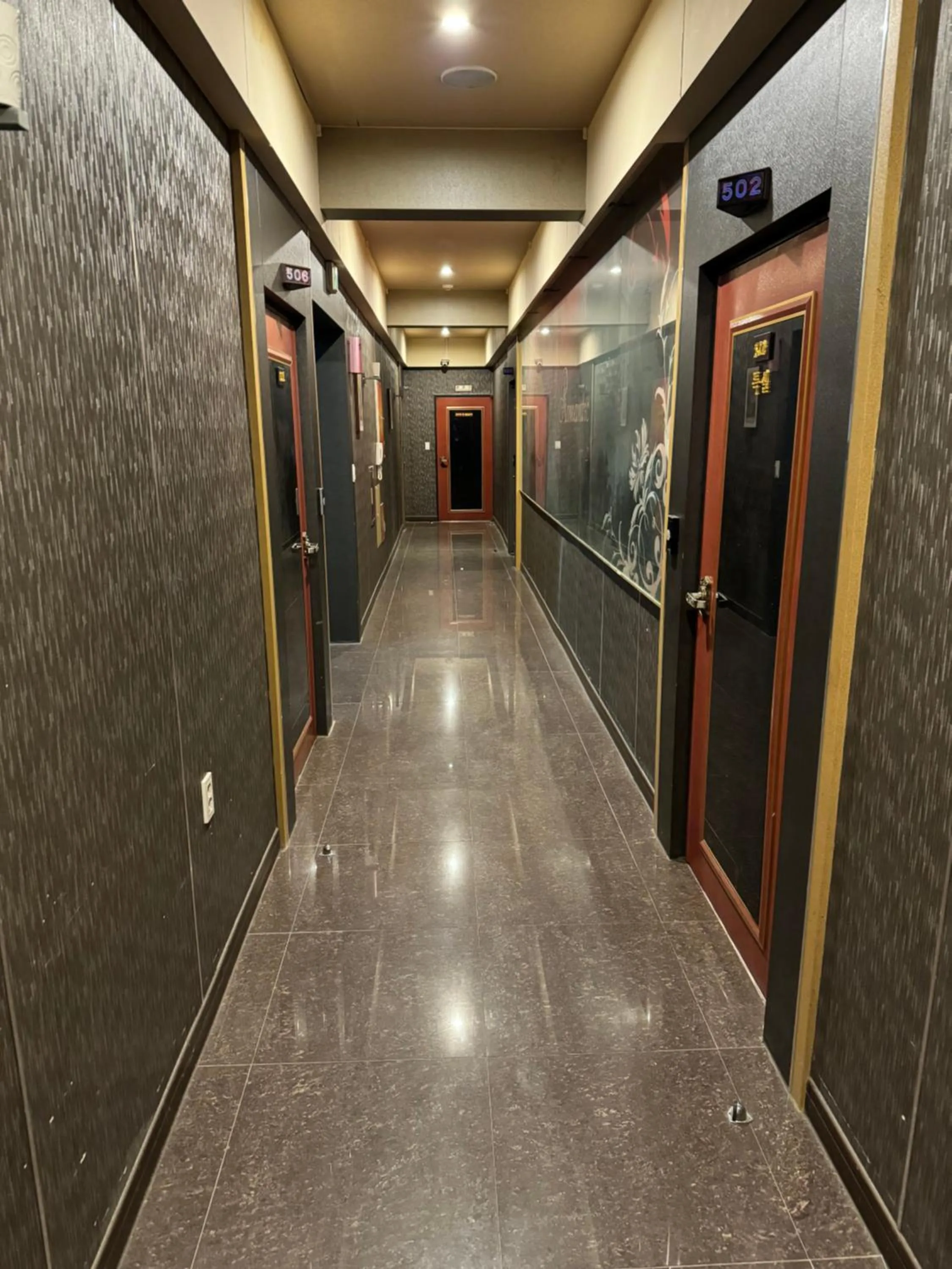 Family Room in Airtel