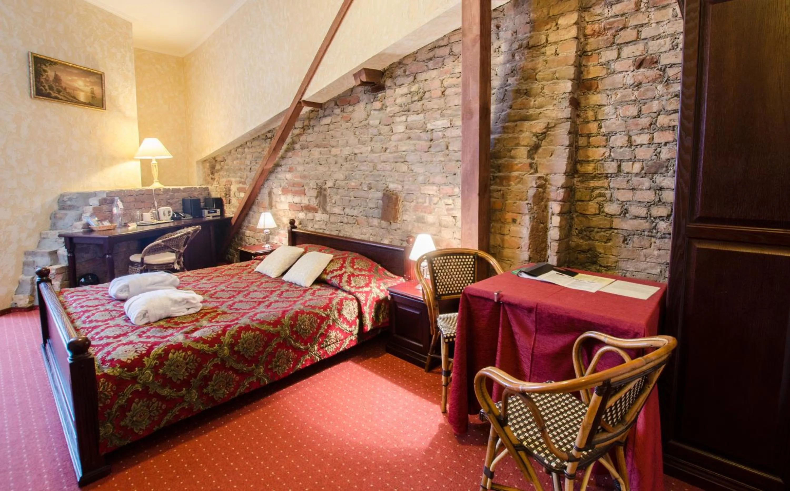 Junior Suite with Spa Bath in Boutique Hotel Monte Kristo