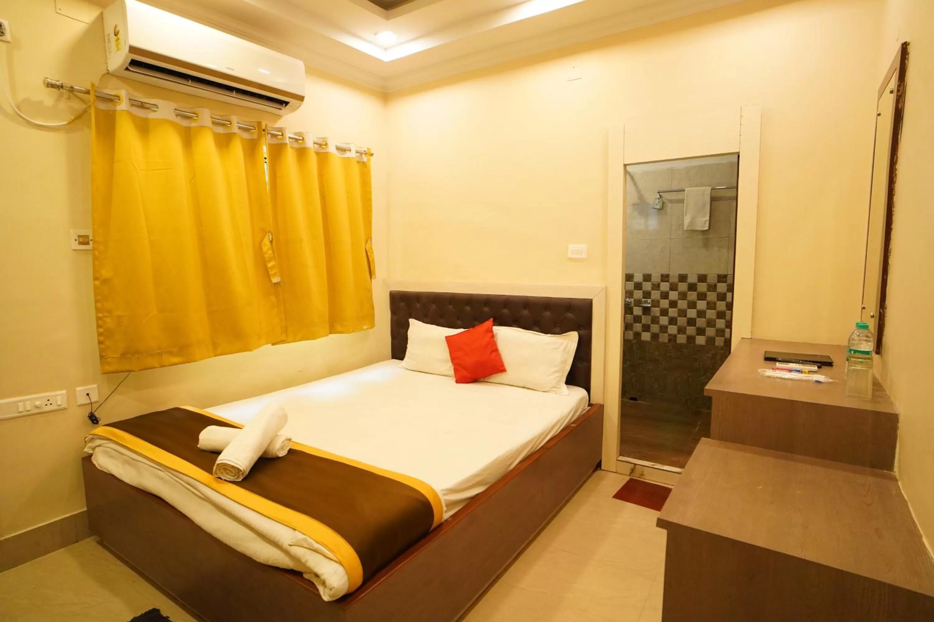 Deluxe Double Room in Royal Sea View