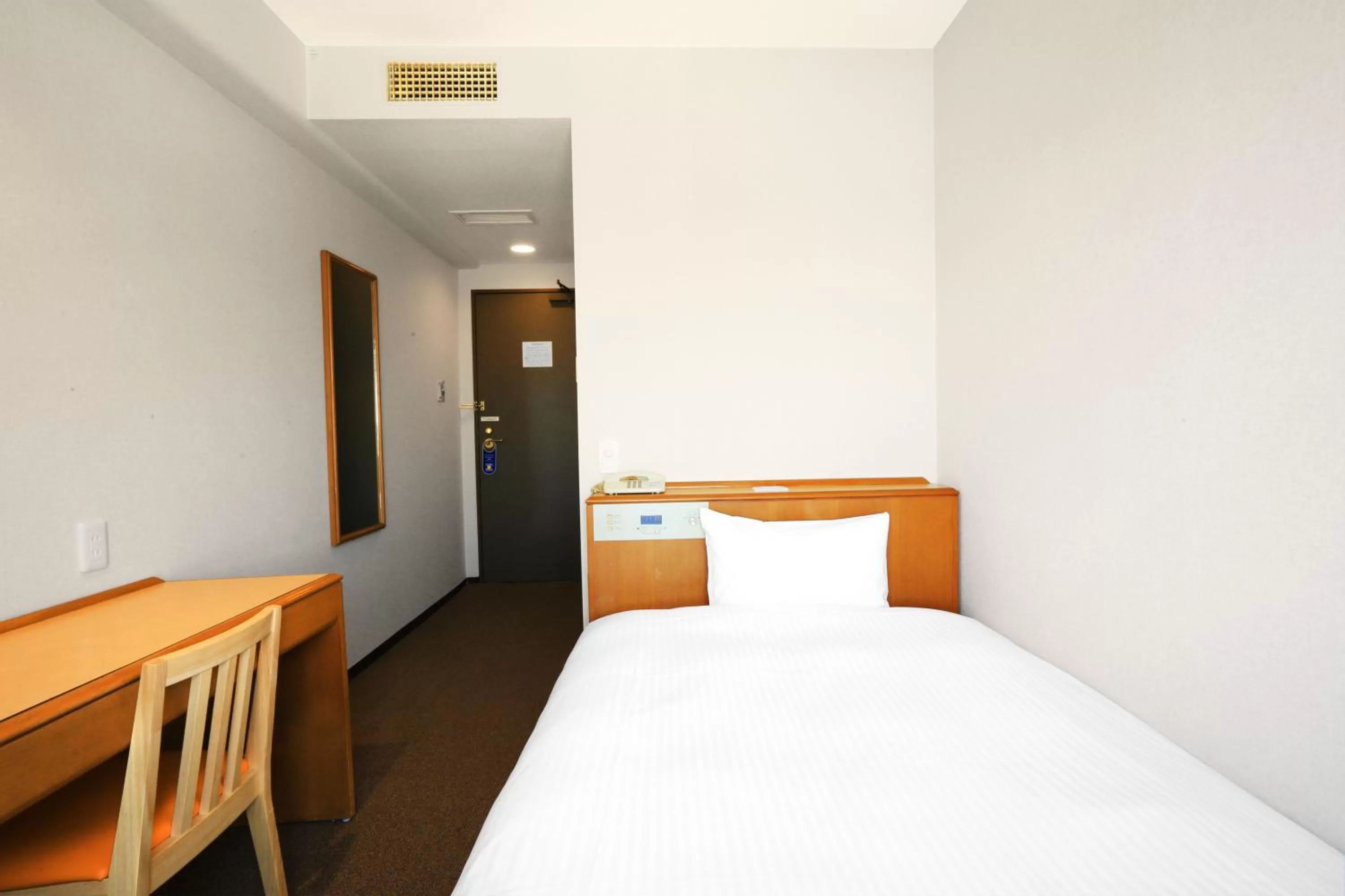 Double Room with Small Double Bed - single occupancy - Non-Smoking in Smile Hotel Sugamo