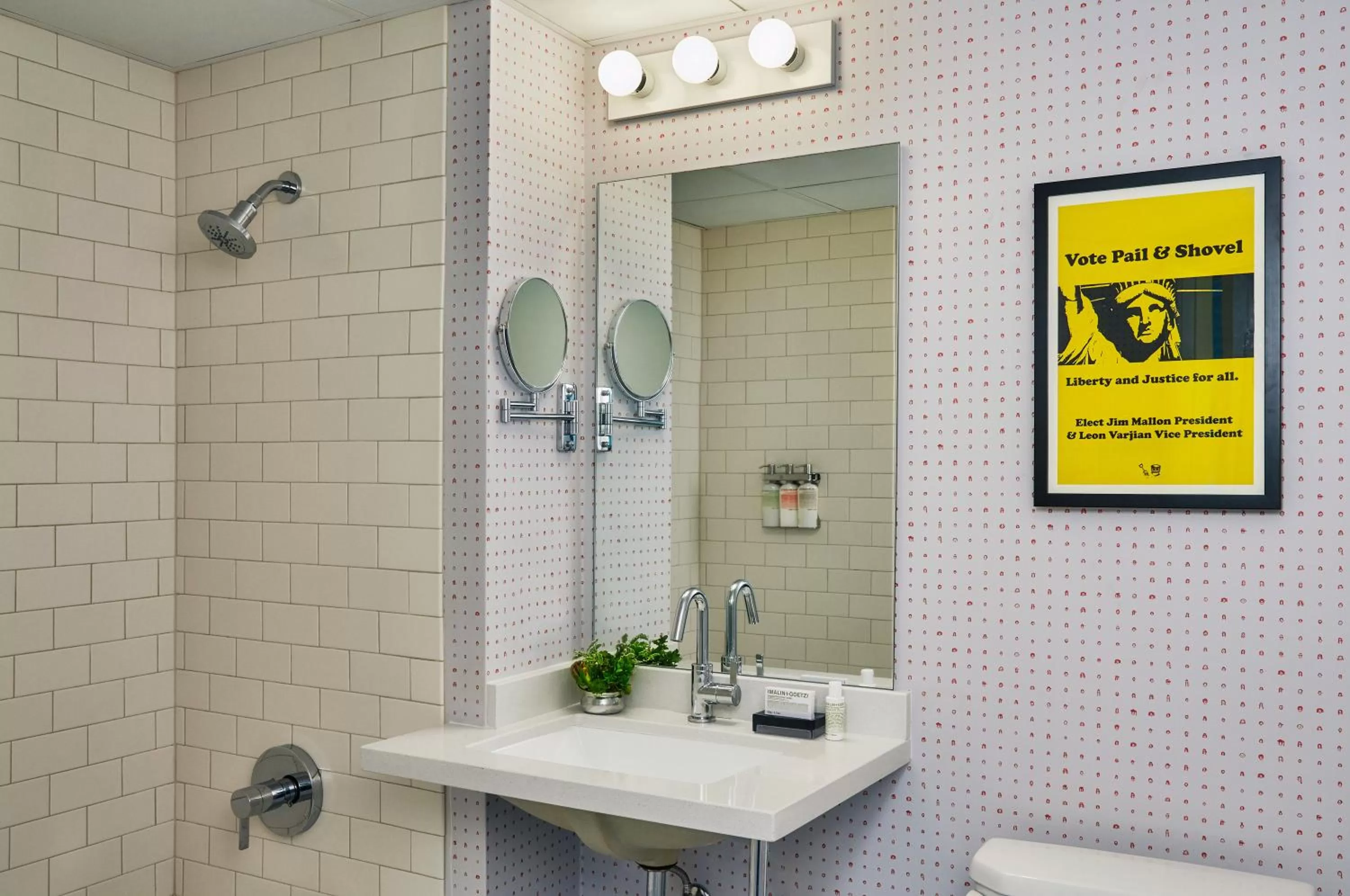 Queen Room - Disability Access in Graduate by Hilton Madison