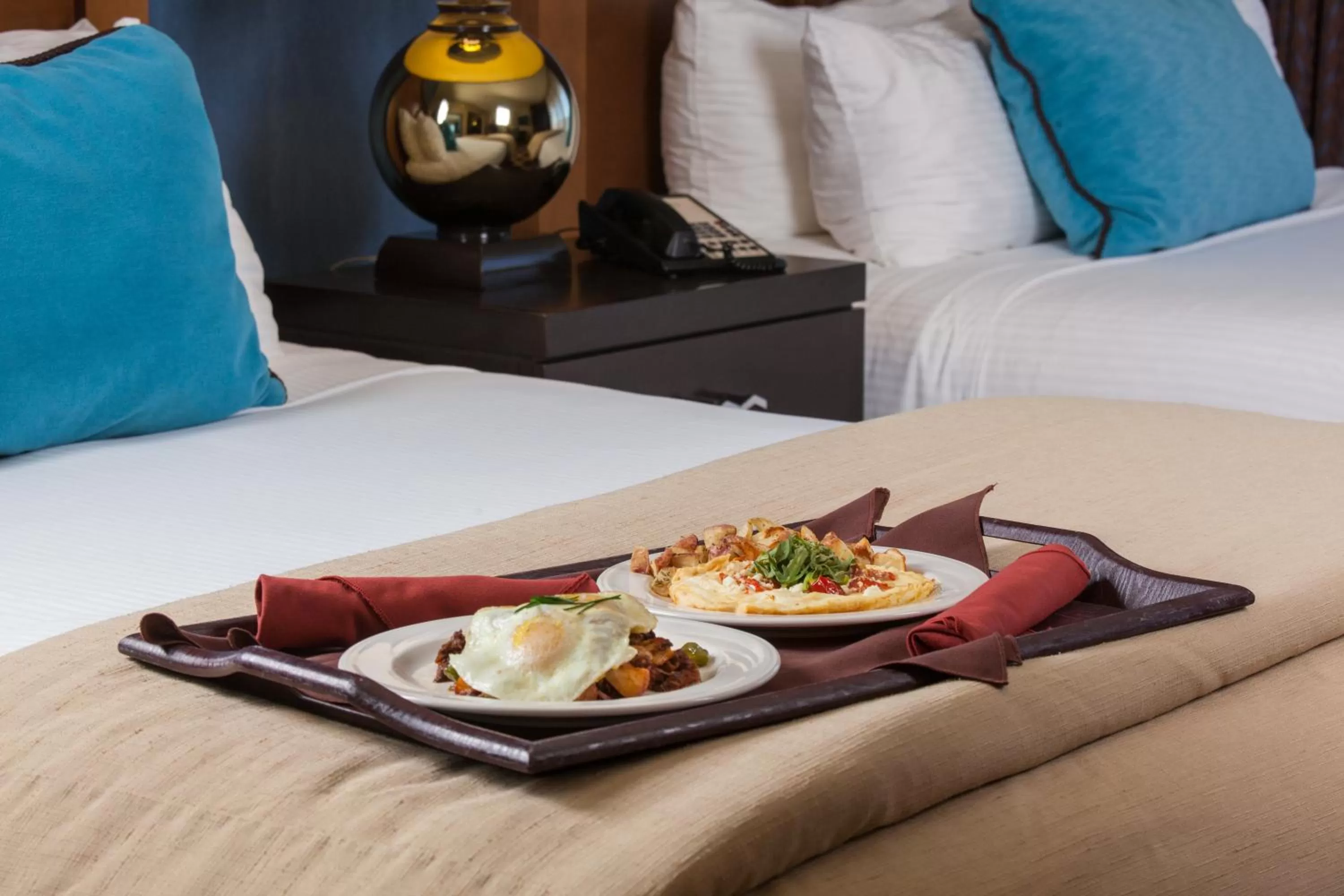 Deluxe Queen Room - single occupancy in Prescott Resort & Conference Center