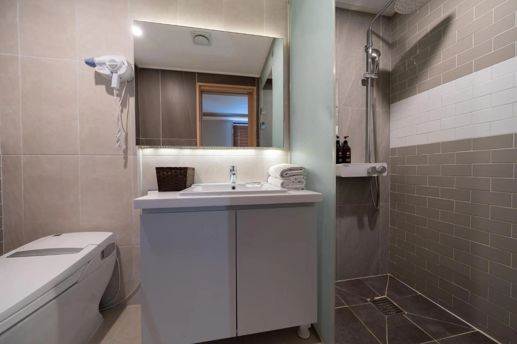 Presidential Suite in Seoul N Hotel Dongdaemun