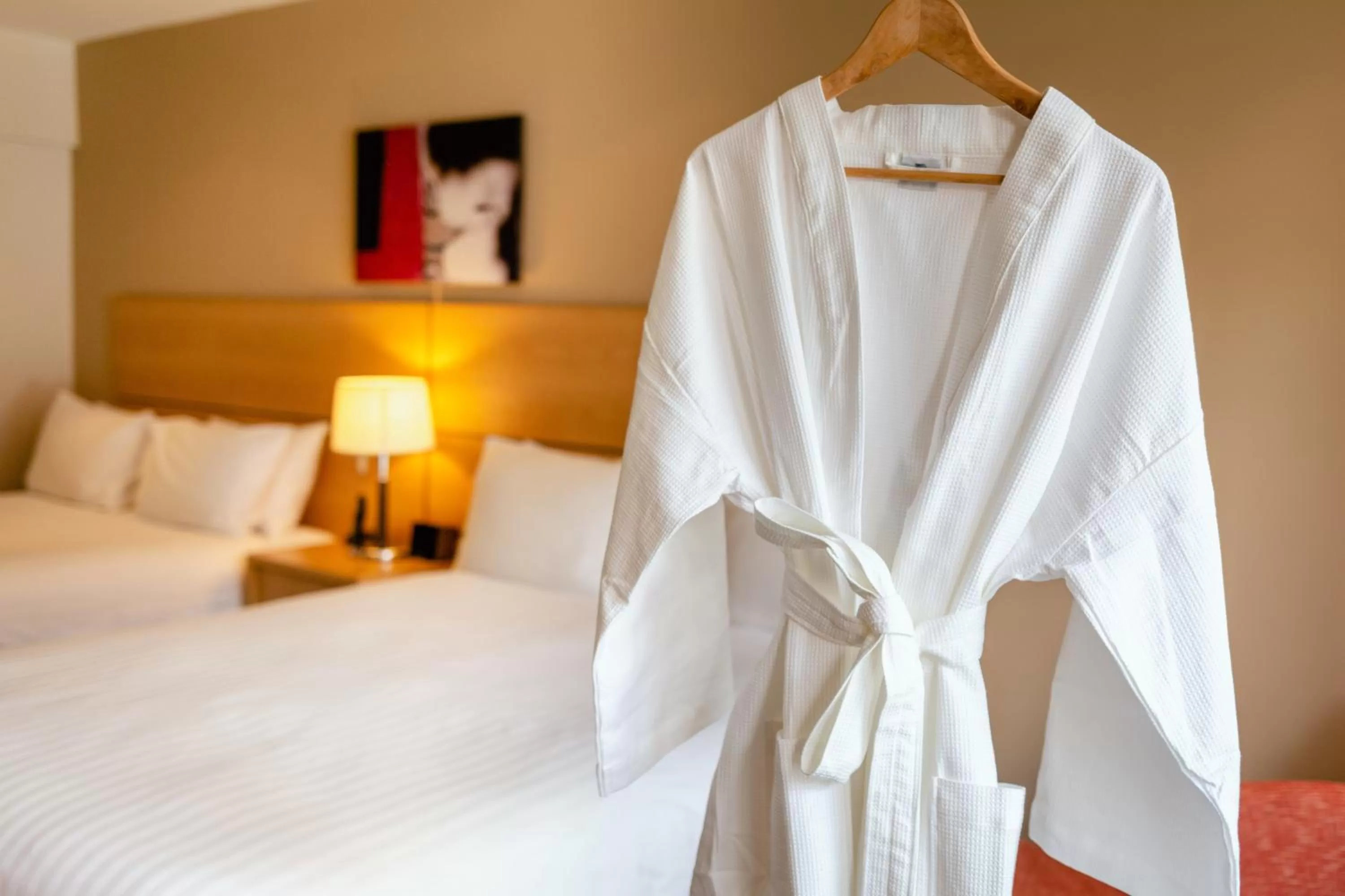 Standard Queen Room with Balcony in Crowne Plaza Queenstown by IHG