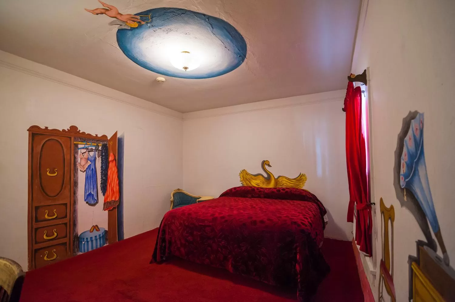 Deluxe King Room in Amargosa Opera House & Hotel