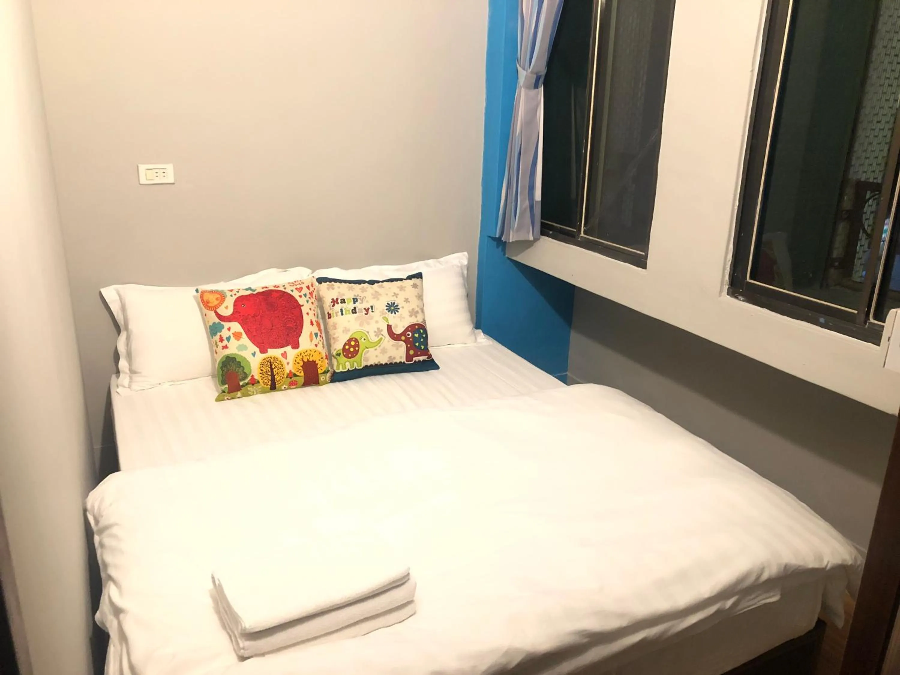 Double Room with Shared Bathroom in A Good Man Hostel