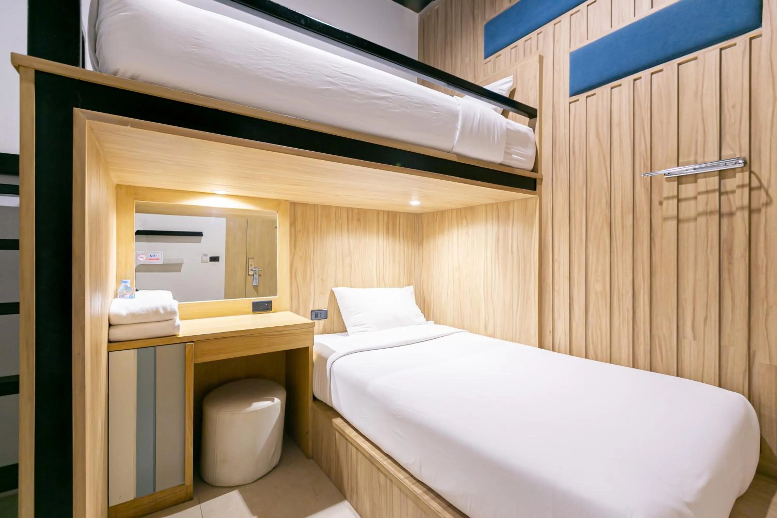 Twin Room with Bunk Beds in The Bedrooms Hostel Pattaya