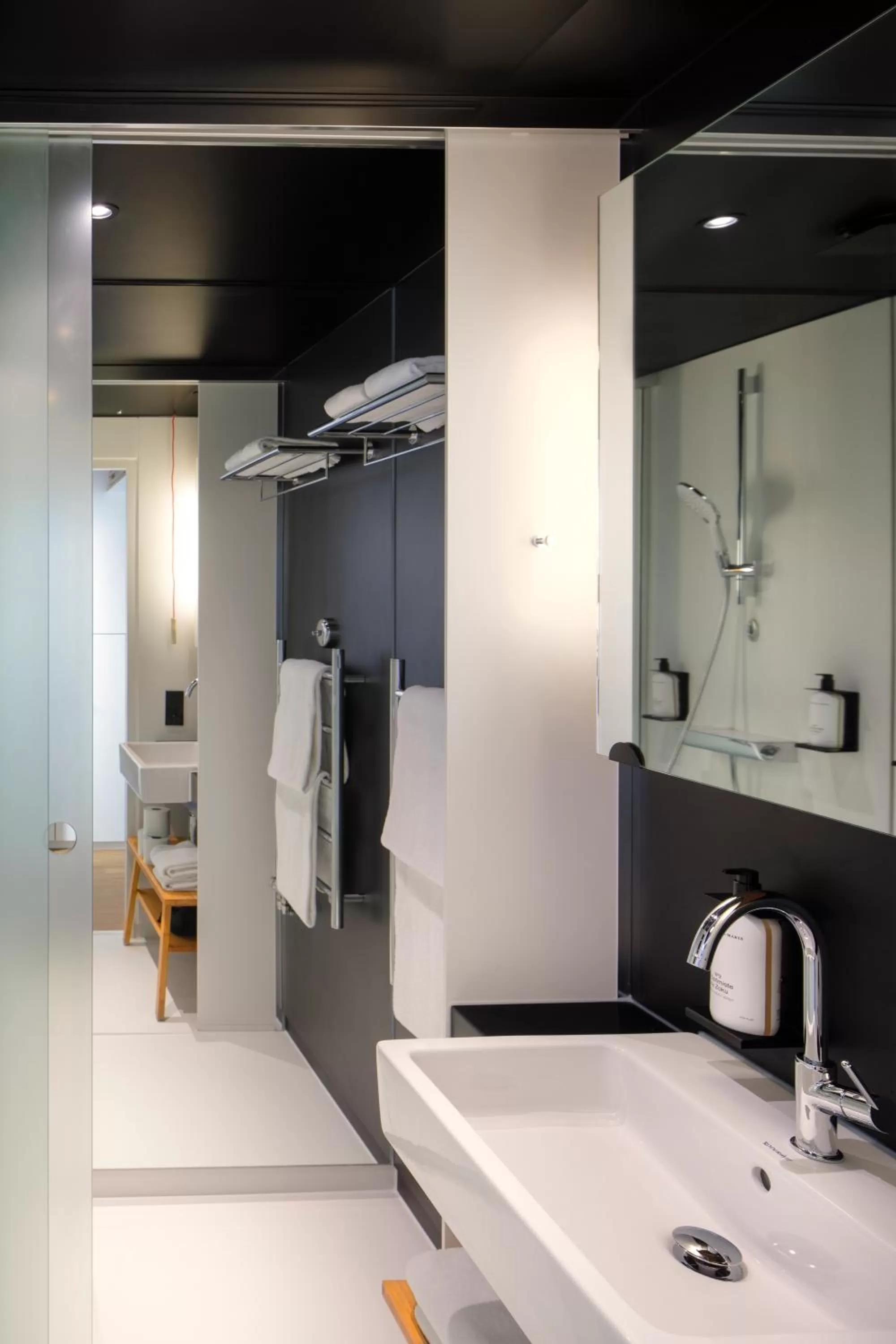 Apartment in Zoku Paris