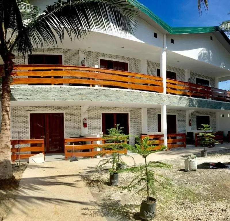 Deluxe Triple Room in Harmony Hotel