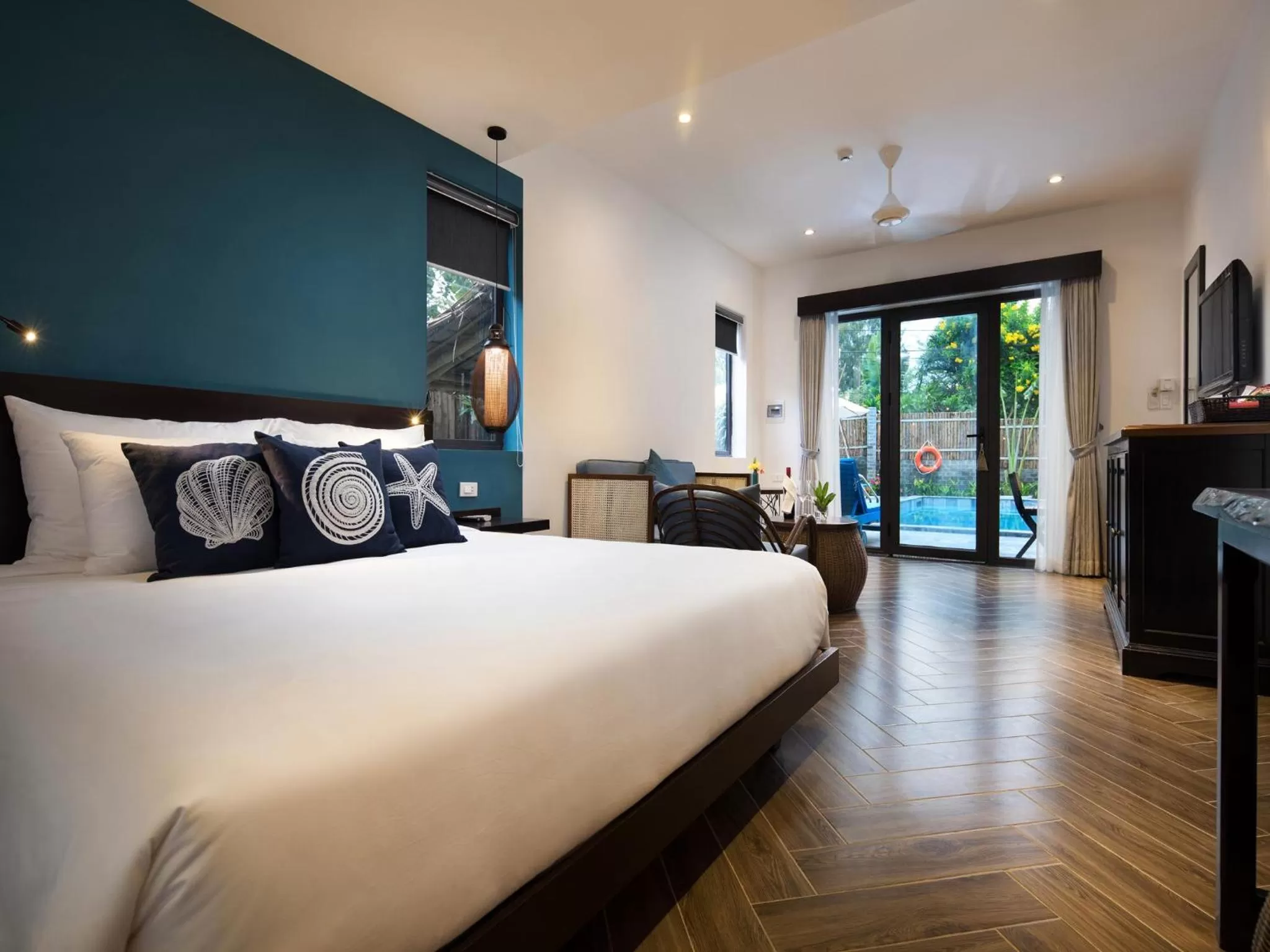 Family Suite in The Blue Alcove Hotel