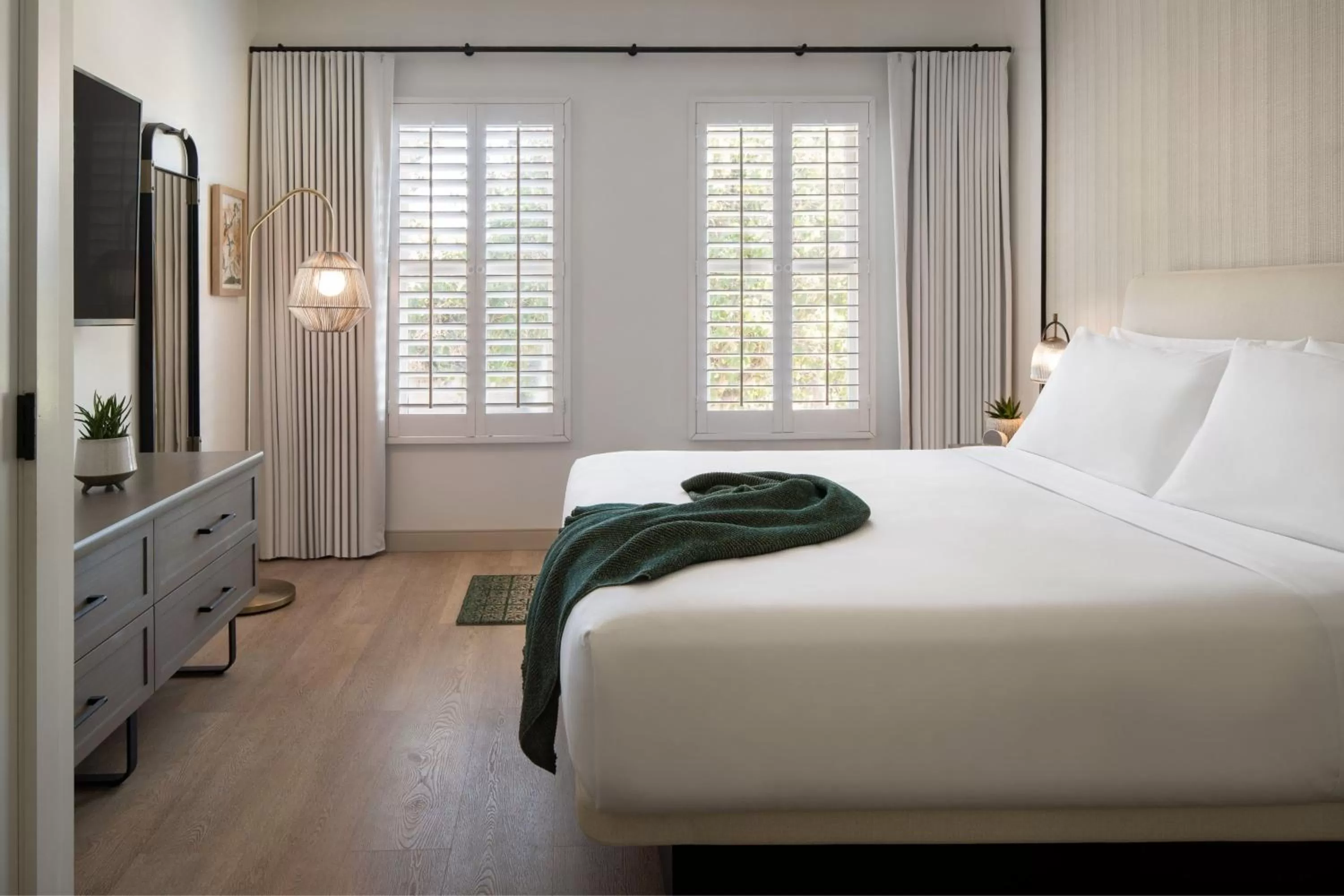 One-Bedroom Standard King Suite with Sofa Bed in The Steward, Santa Barbara, a Tribute Portfolio Hotel