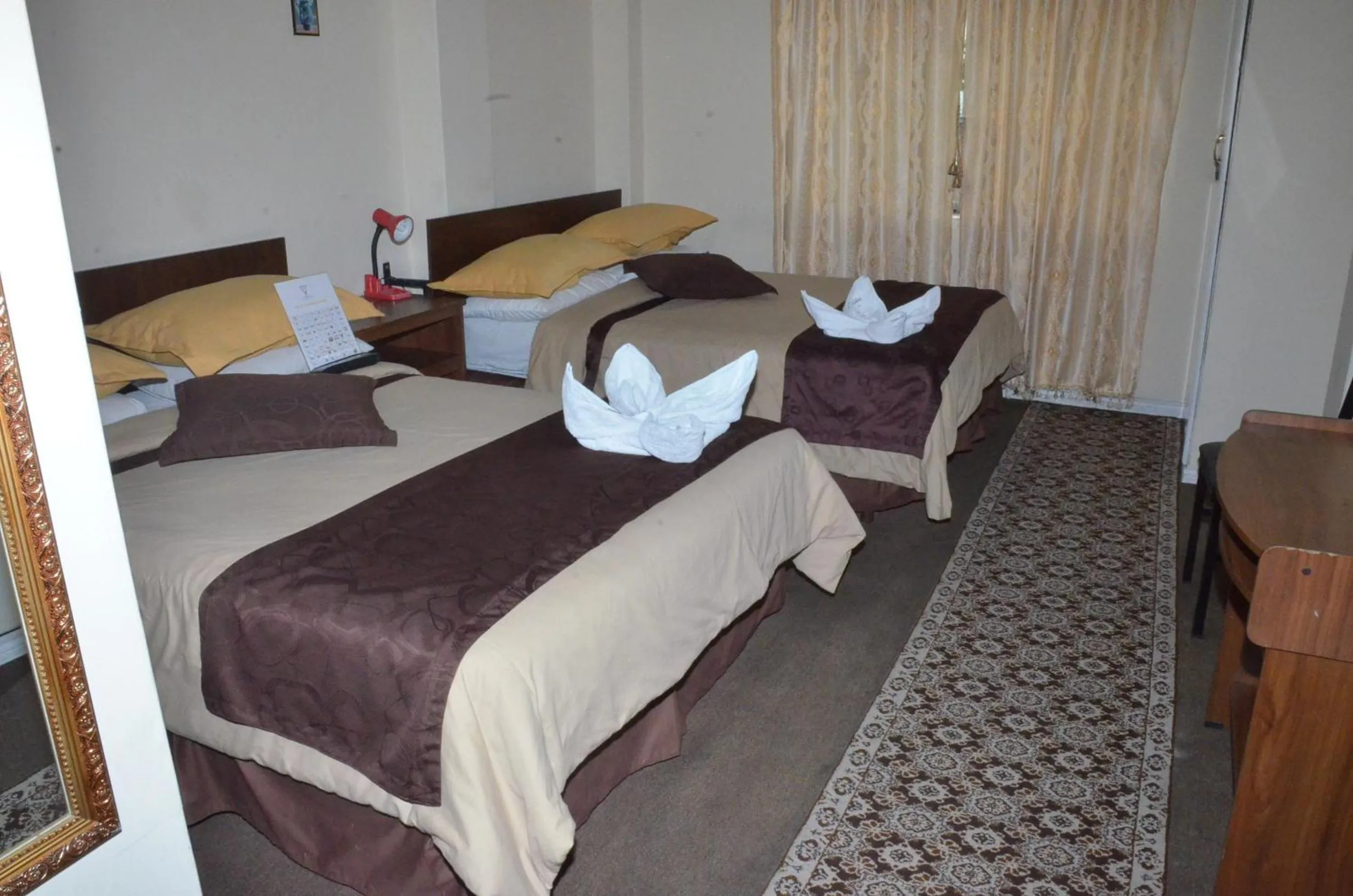 Double Room with Two Double Beds in Hotel Bonaventure