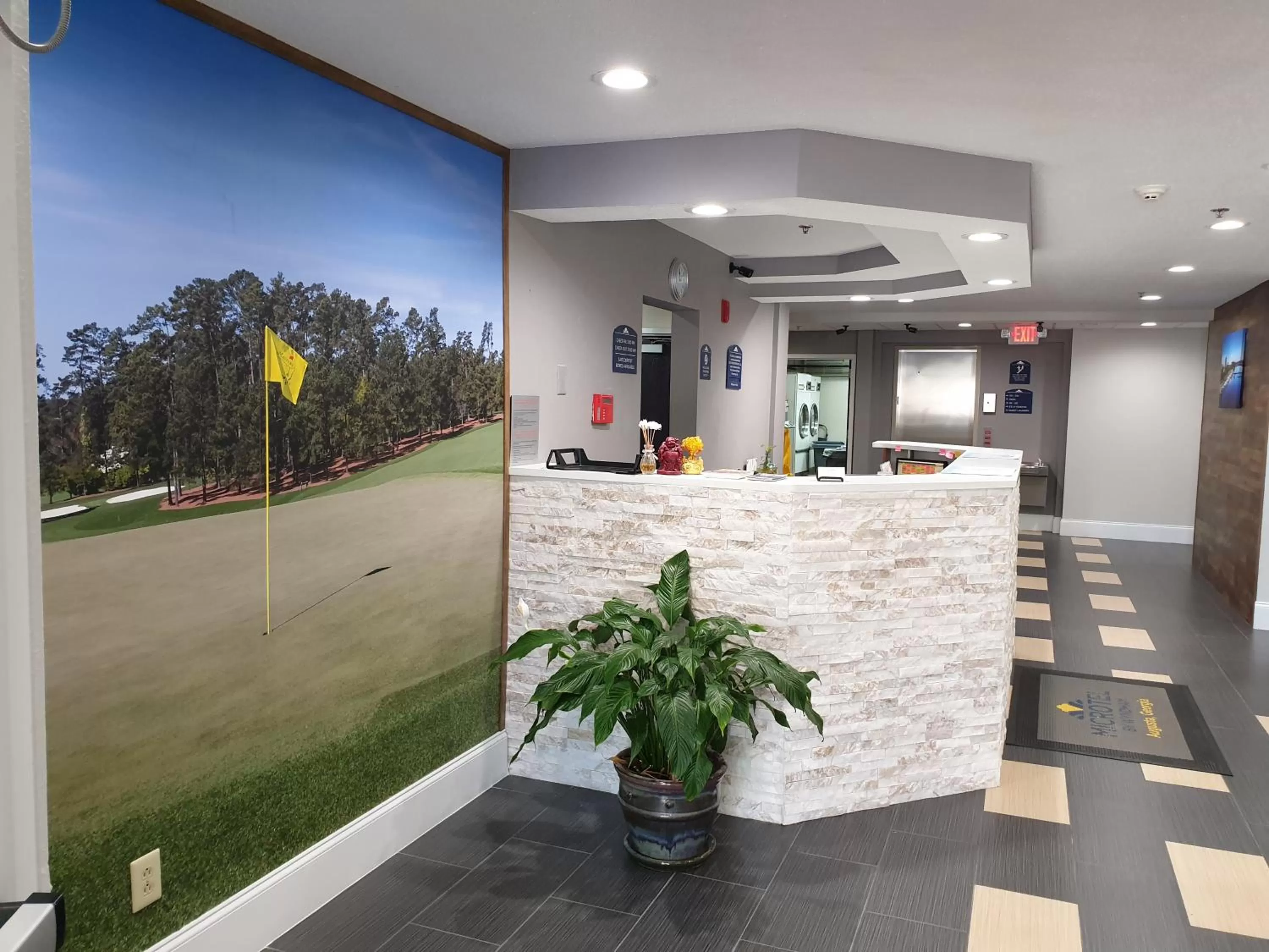 Lobby or reception in Microtel Inn & Suites by Wyndham Augusta/Riverwatch