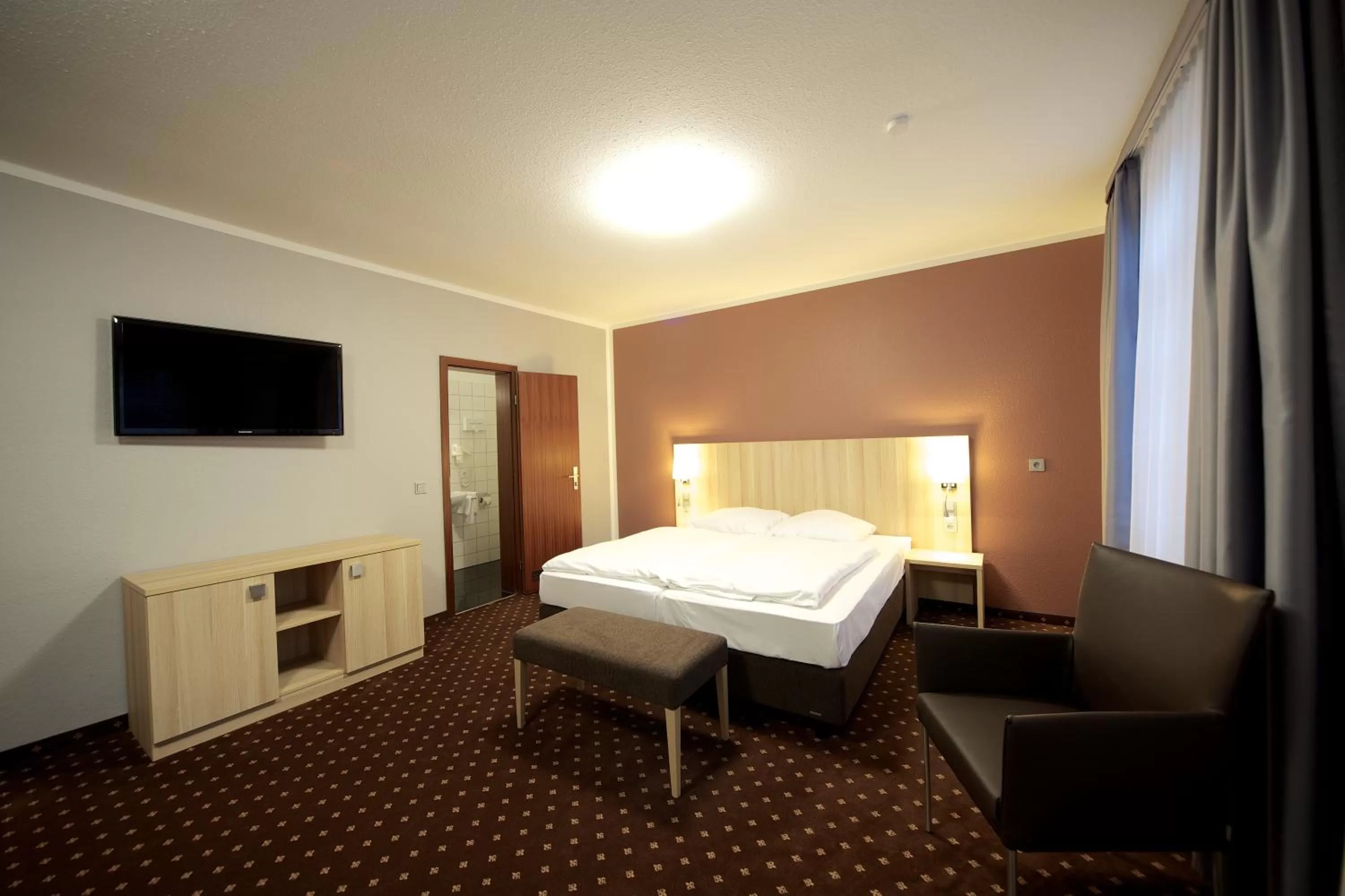 Double Room Dependance in attimo Hotel Stuttgart***S