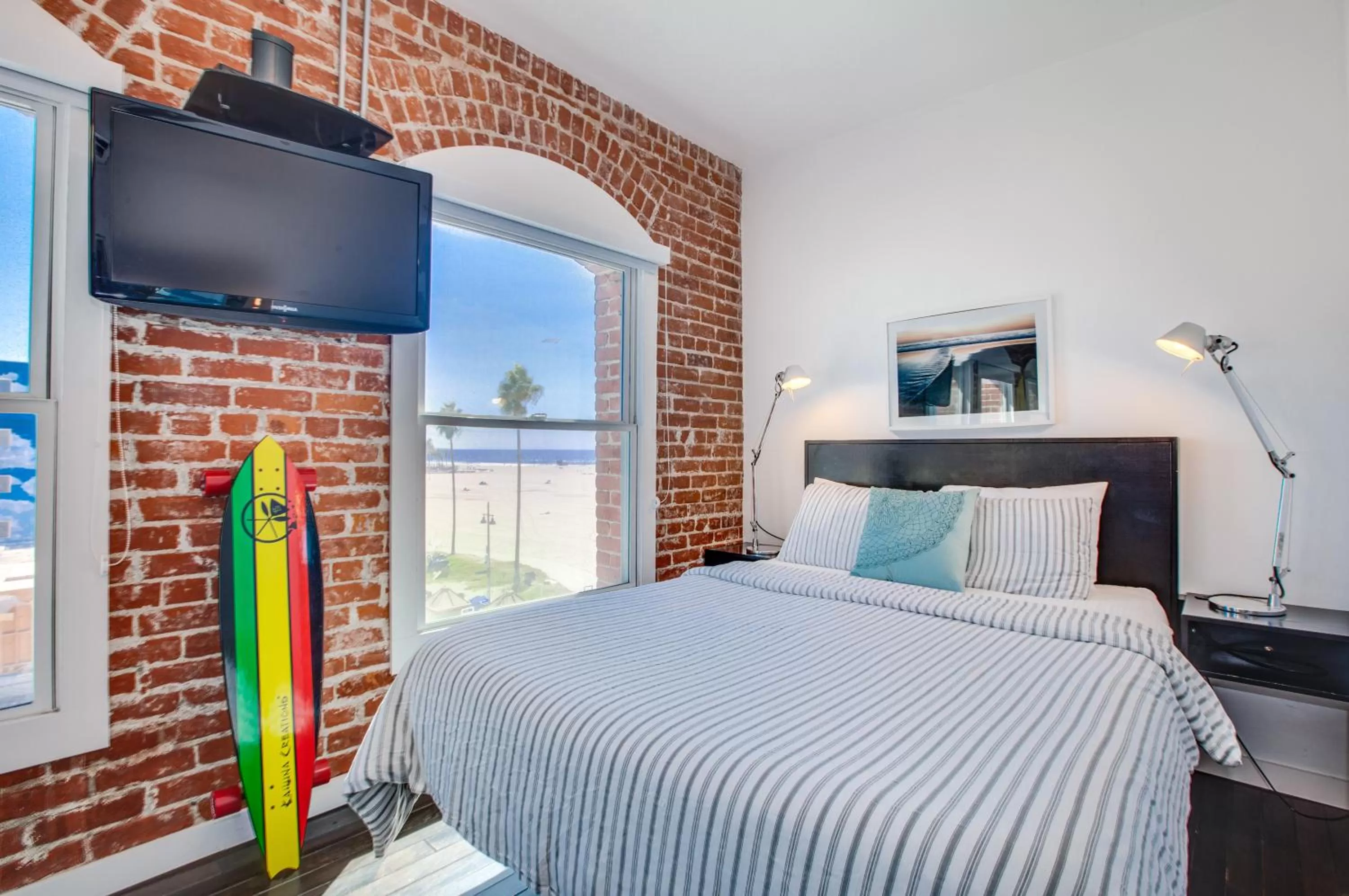 Studio Suite, Partial Ocean View in Venice Breeze Suites
