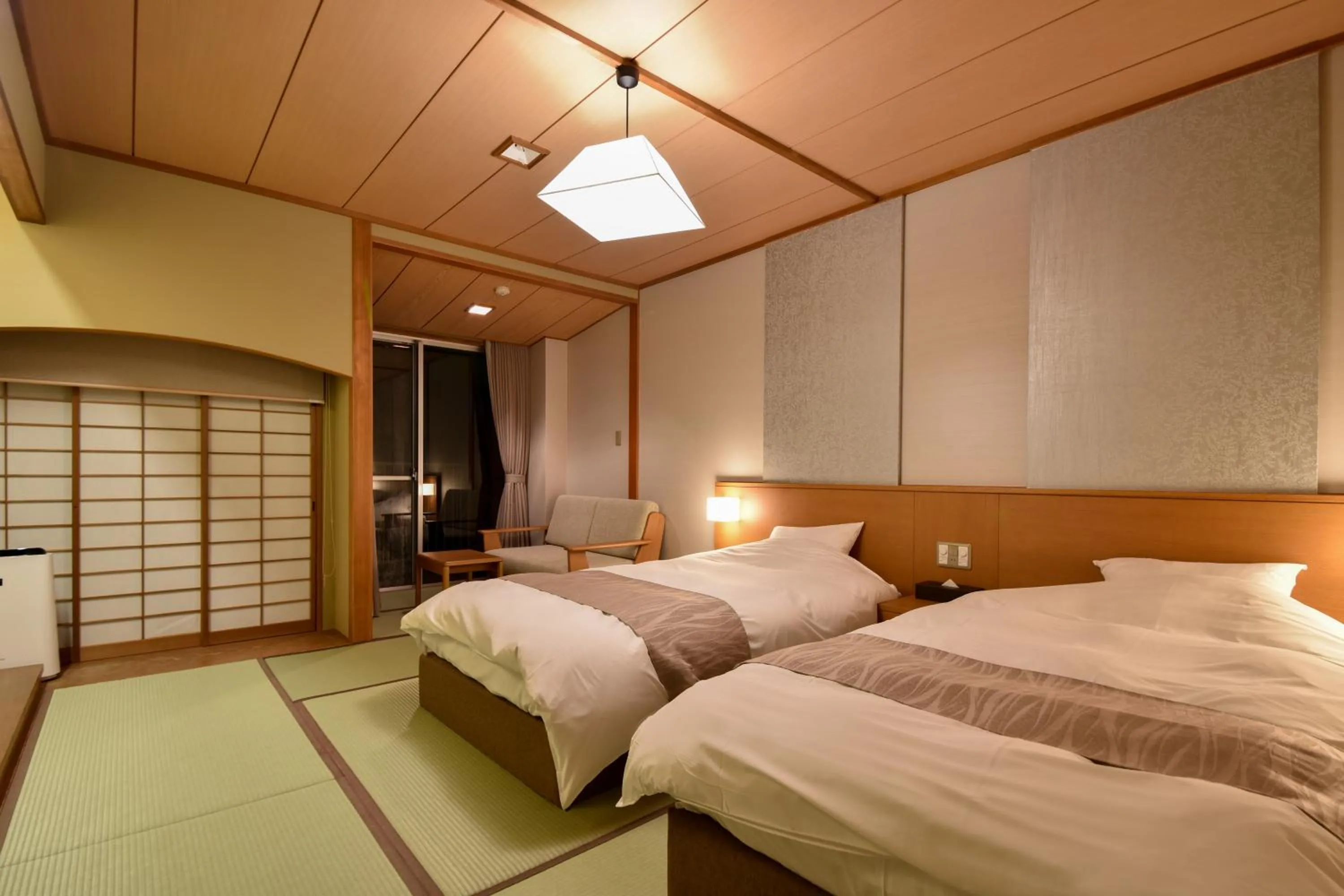 Standard Room with Tatami Floor and Shared Bathroom in Okuno Hosomichi