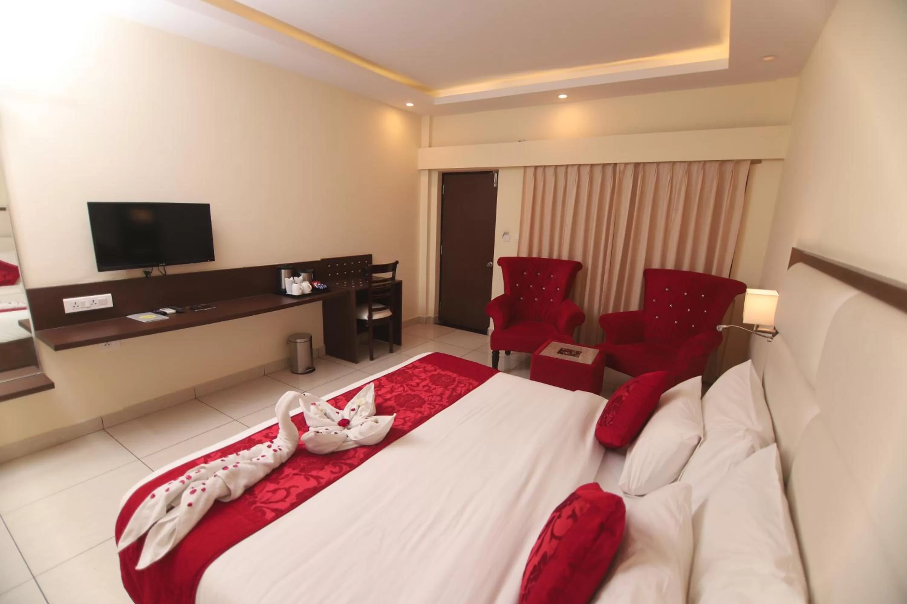 Superior King Room in Indira Nikunj Rubystone Exotic