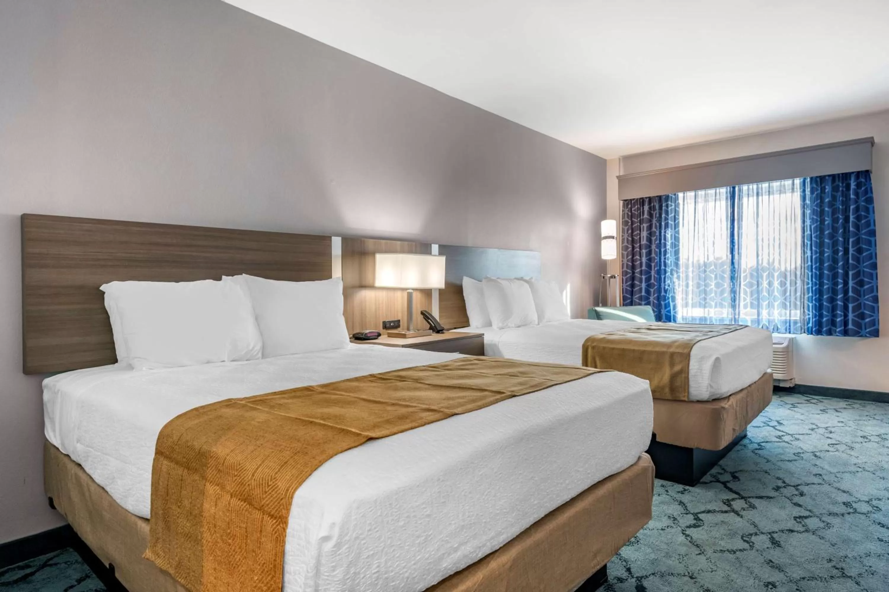 Queen Room with Two Queen Beds - Non-Smoking in Best Western Plus Lakeland