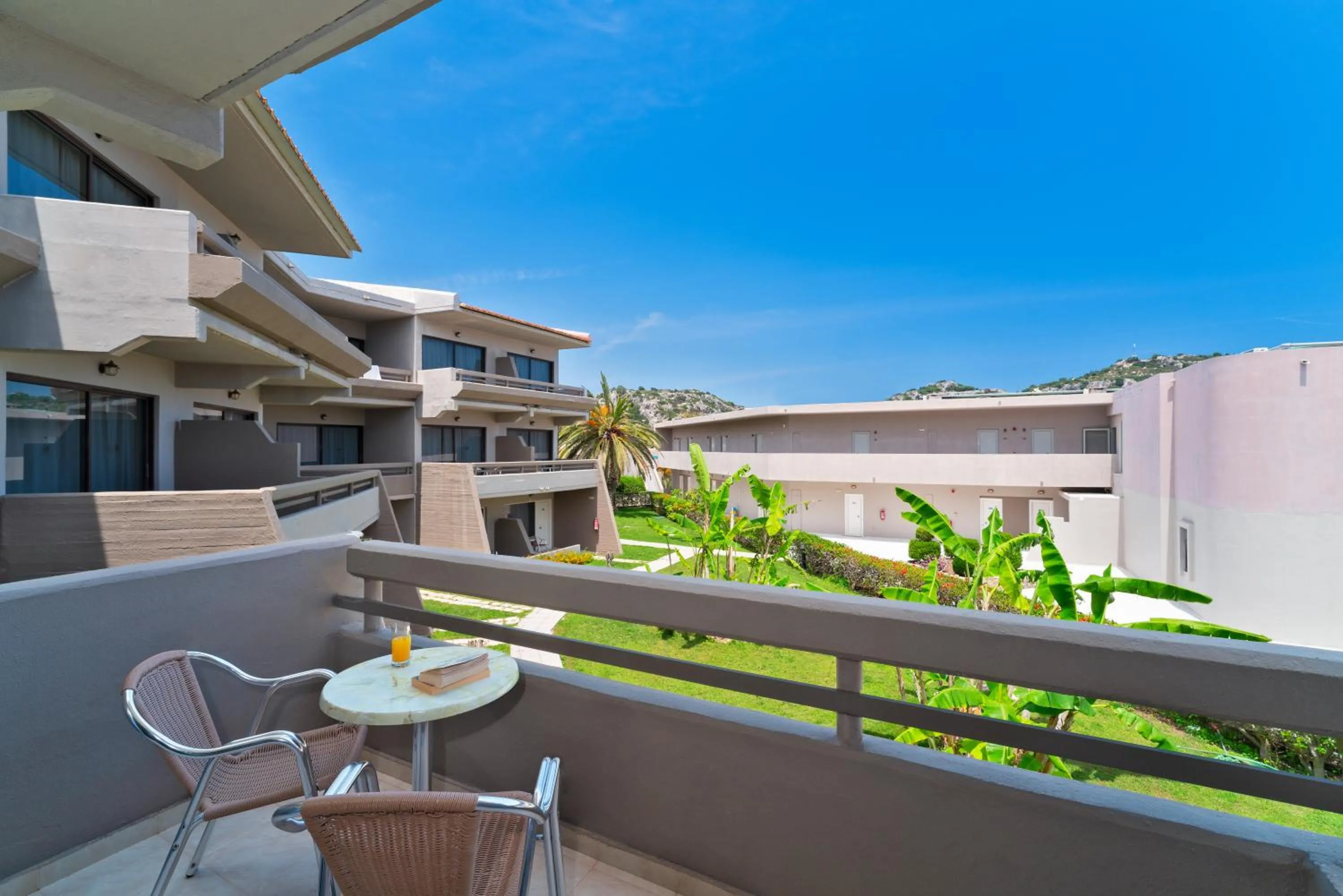Family Room with Garden View in Cathrin Hotel