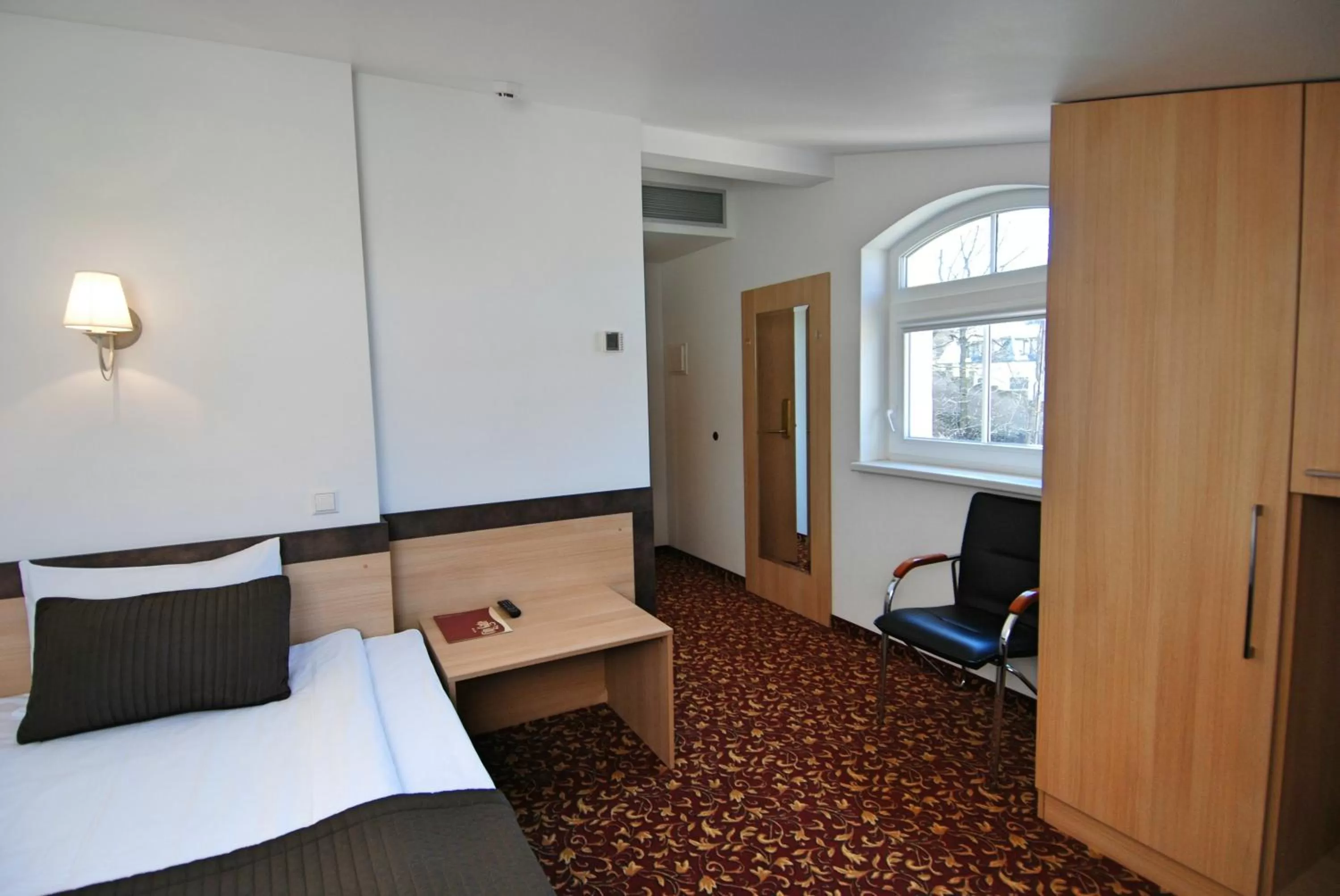 Standard Single Room in City Gate