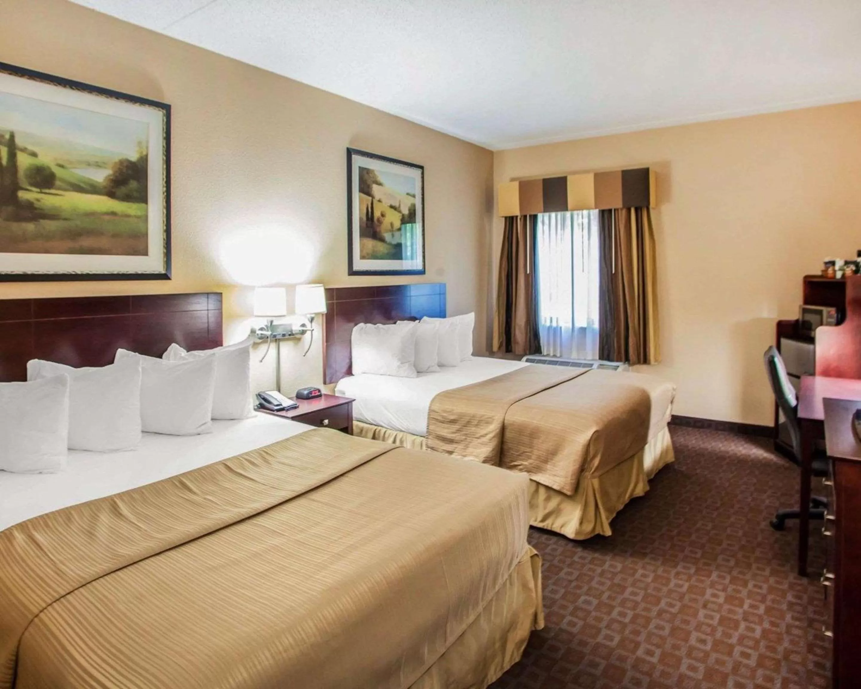 Queen Room with Two Queen Beds - Non-Smoking in Quality Inn & Suites Peoria North