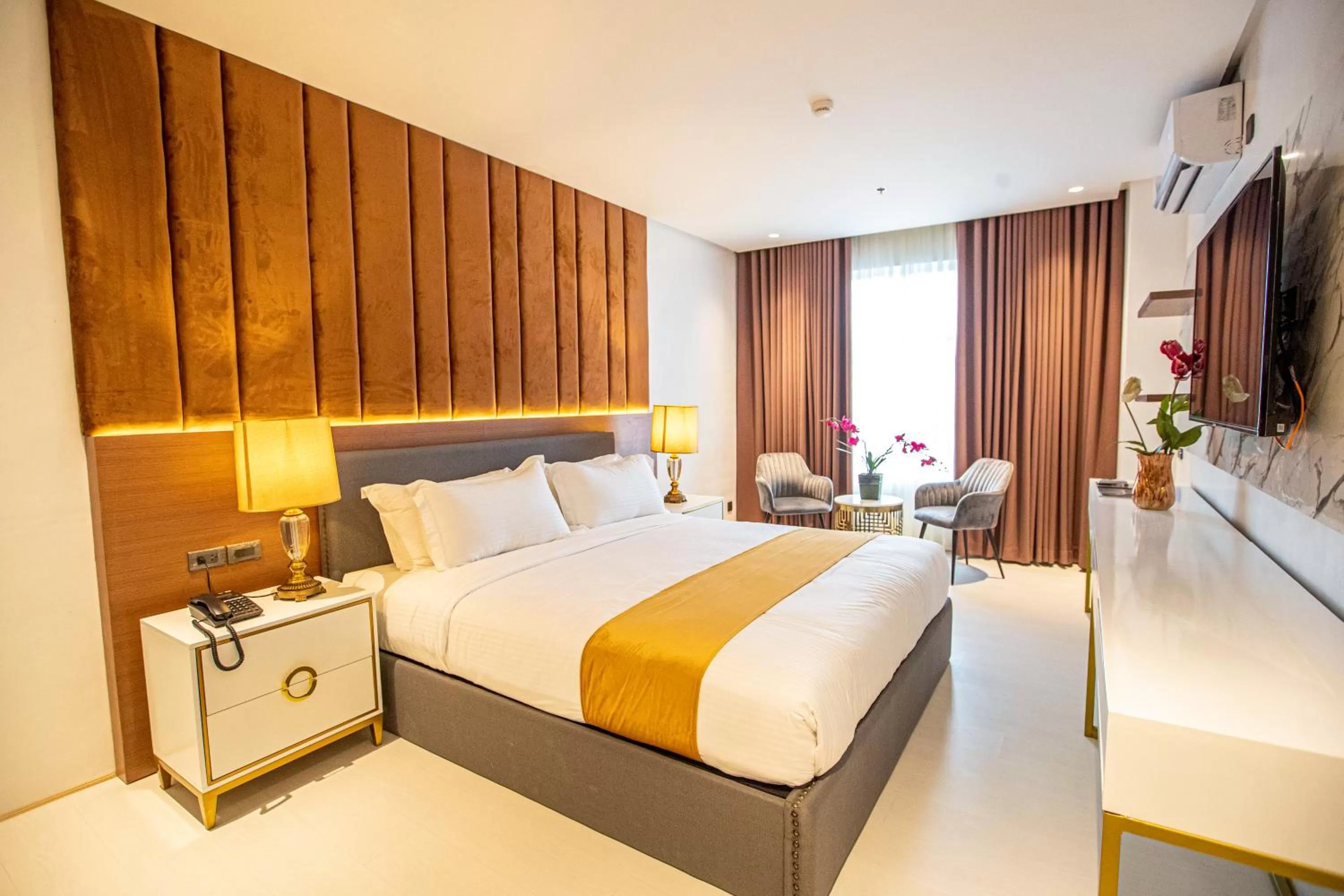 Superior King Room in Solano Hotel